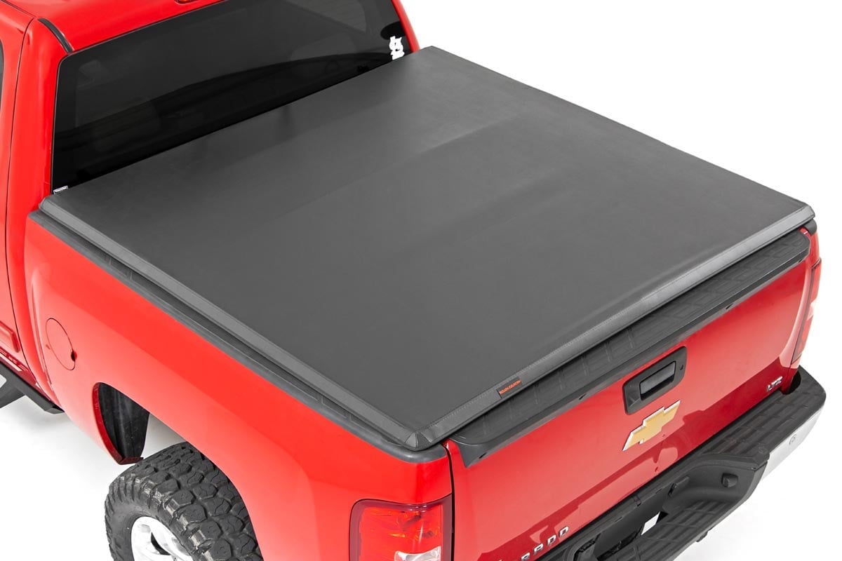Soft Tri-Fold Bed Cover | 5’9″ Bed | Chevy/GMC 1500 (07-13)