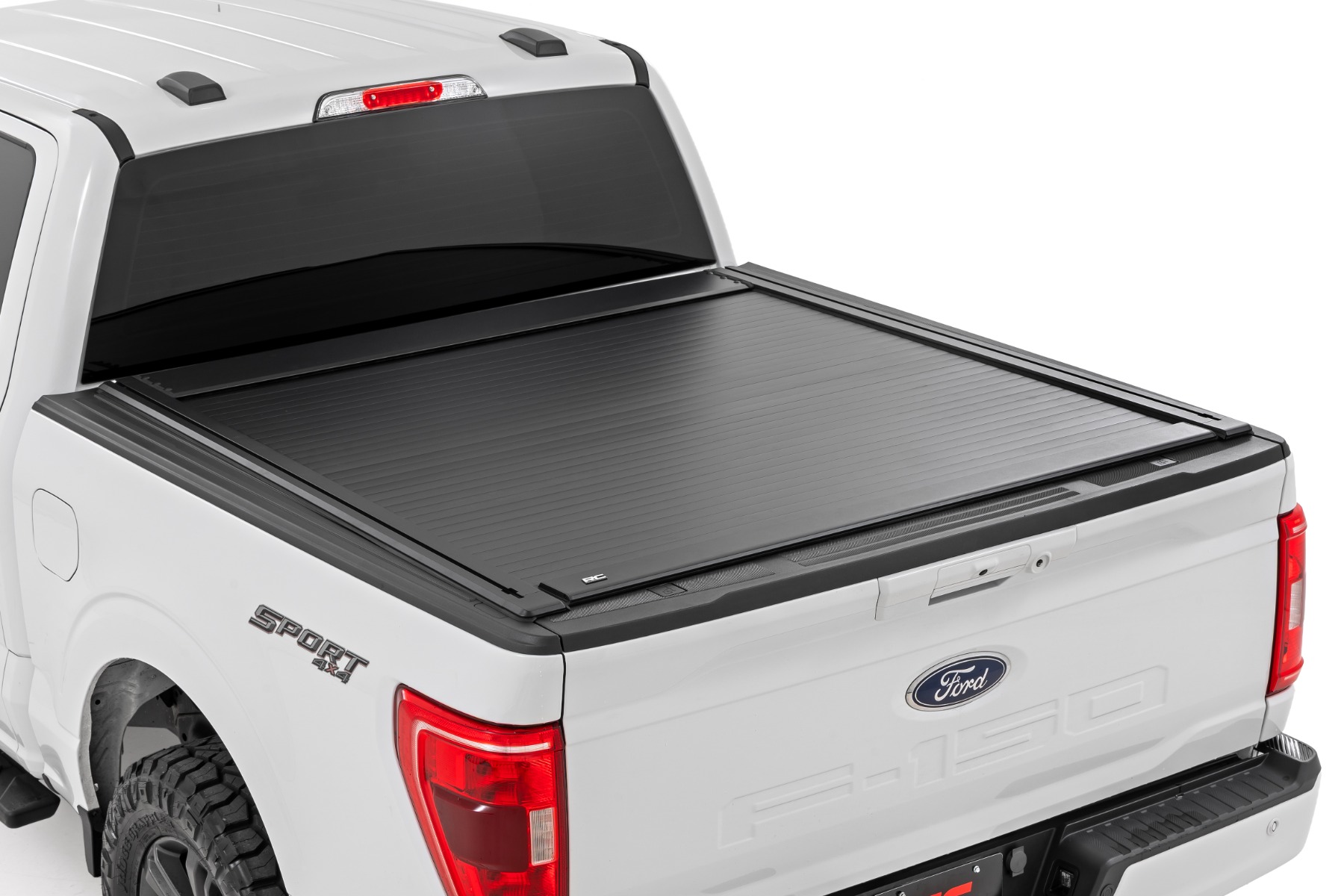 Manual Retractable Bed Cover | 5’7″ Bed | Ford F-150 (15-26)/F-150 Lightning (22-26)