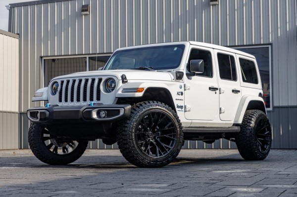 2023 Jeep Wrangler Unlimited Sahara 4XE with a 2.5" Rough Country lift kit, 22x12 Fuel Rebar wheels, and 35" Fury Country Hunter R/T tires.