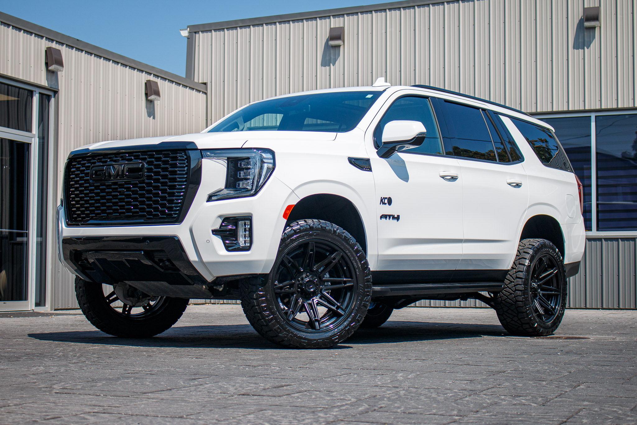 2024 GMC Yukon AT4 #RR195116