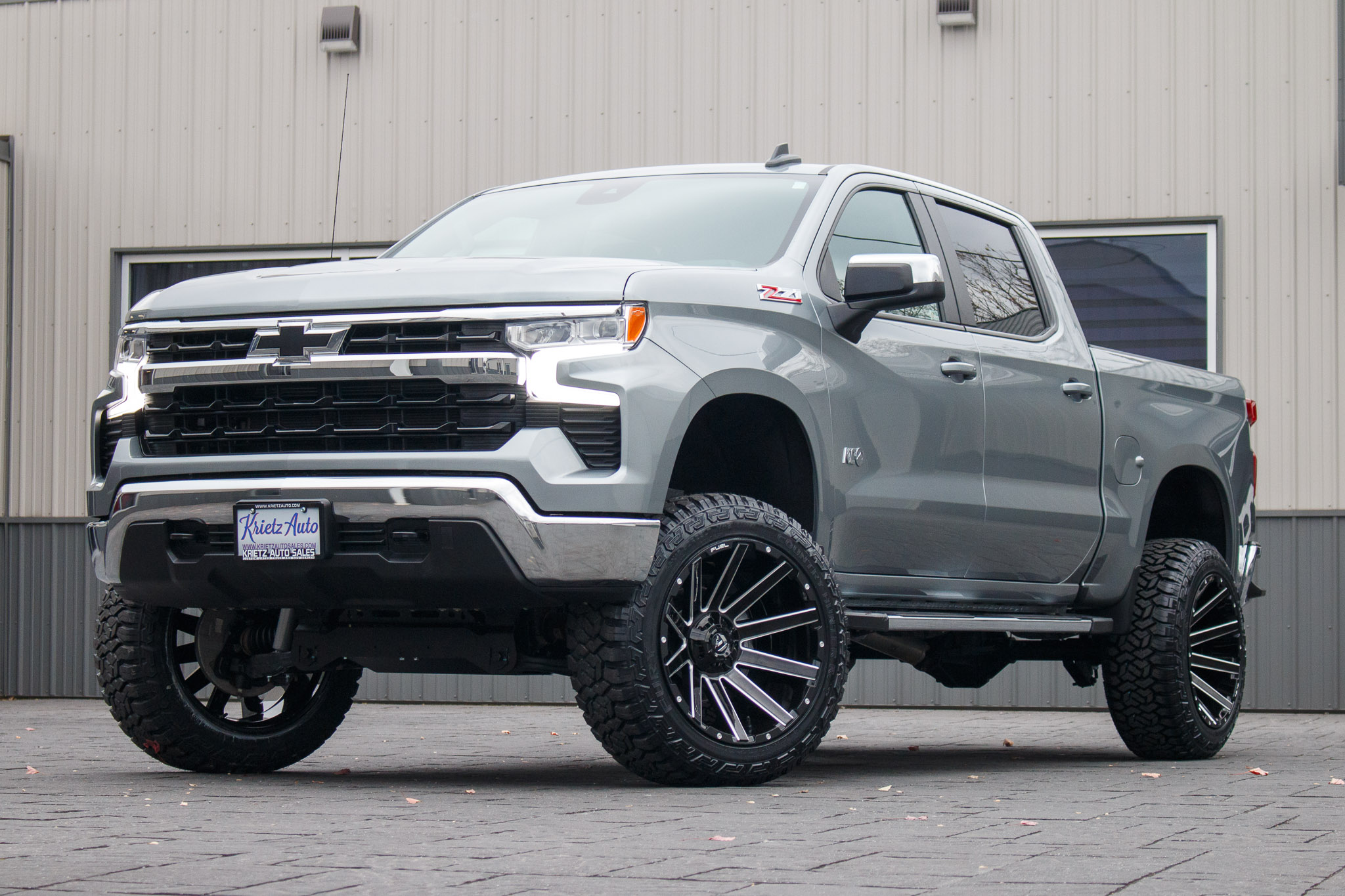 2023 Chevrolet Silverado 1500 LT #P1120832