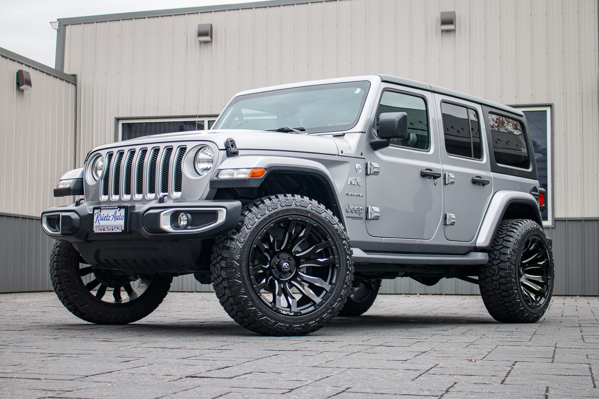 2020 Jeep Wrangler Unlimited Sahara #LW127619