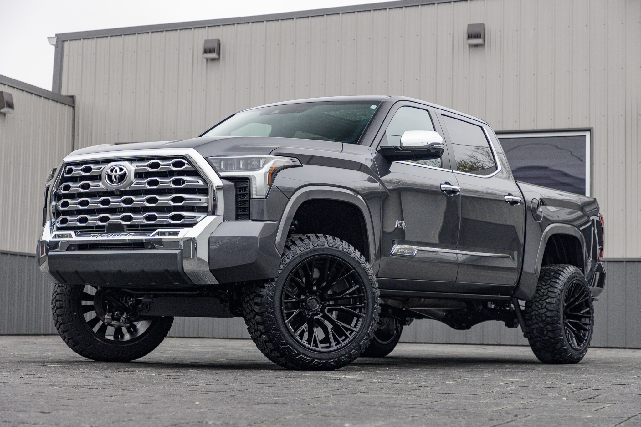 2025 Toyota Tundra Platinum #SX239741