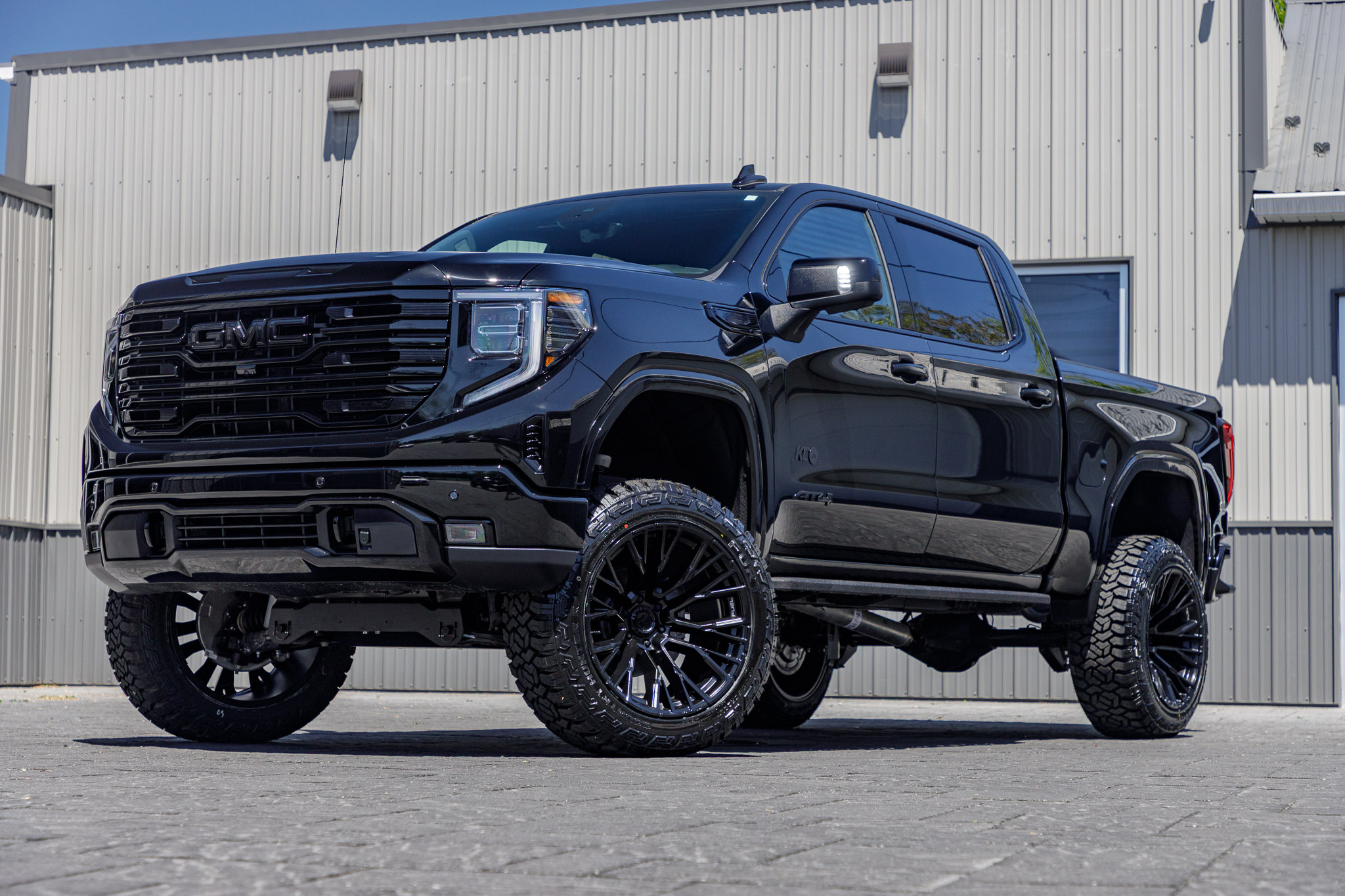 2025 GMC Sierra 1500 AT4 #SG114497