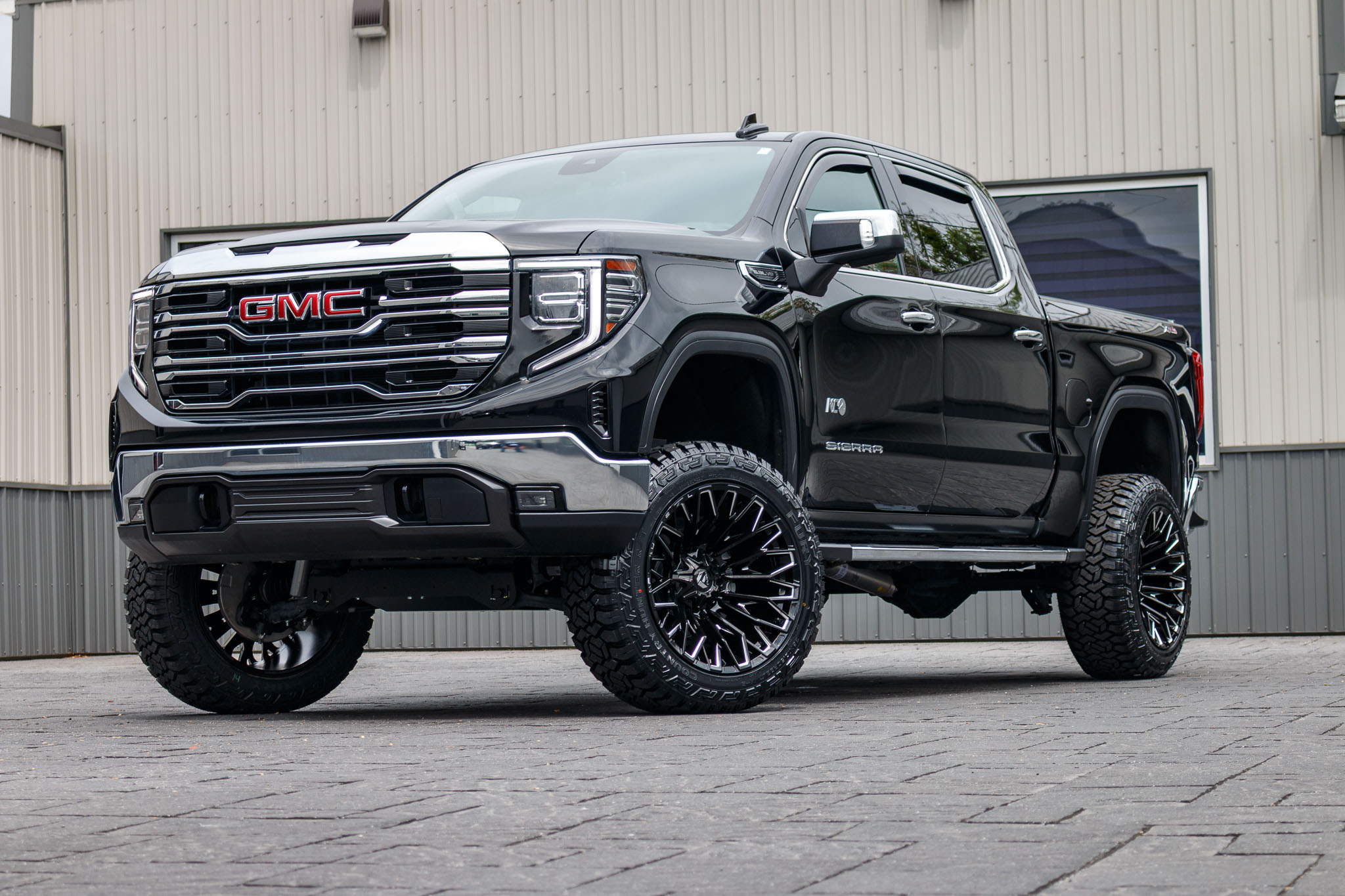 2023 GMC Sierra 1500 SLT #PG229630