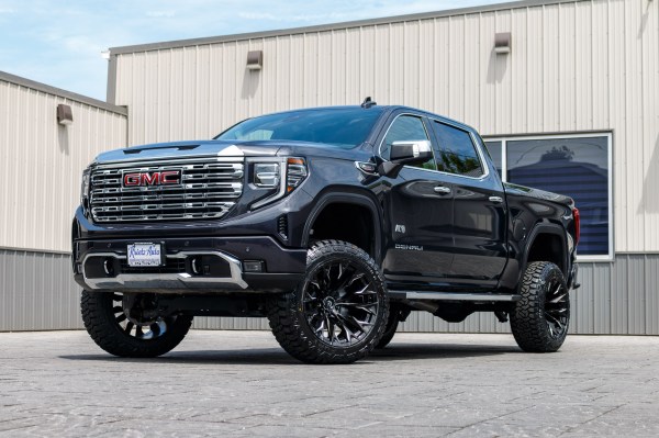 2025 GMC Sierra 1500 Denali with a 6" Rough Country lift kit, 22x12 Fuel Flame wheels, and 35" Fury Country Hunter R/T tires.