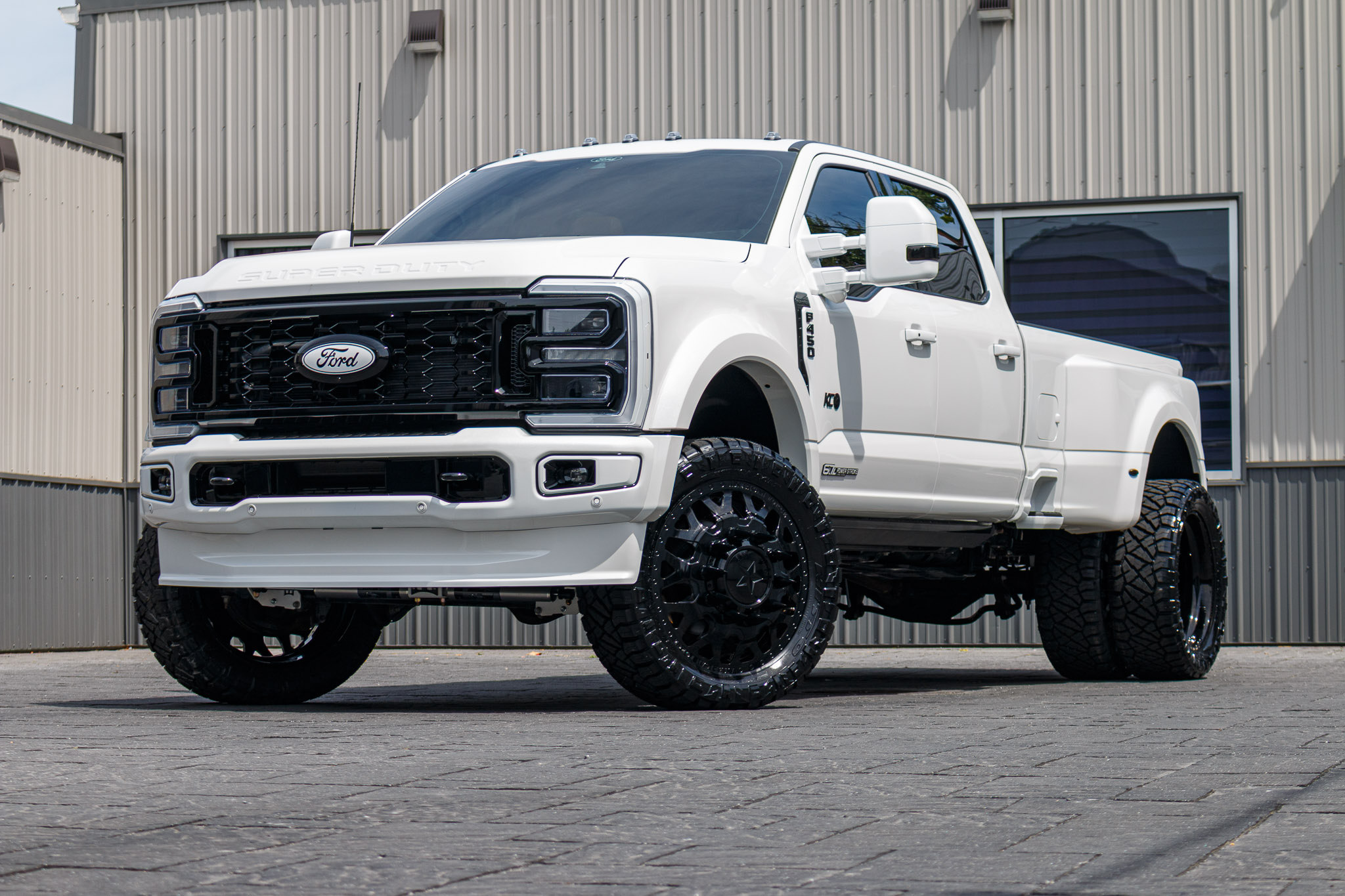 2024 Ford F-450 Super Duty Platinum #REF81701