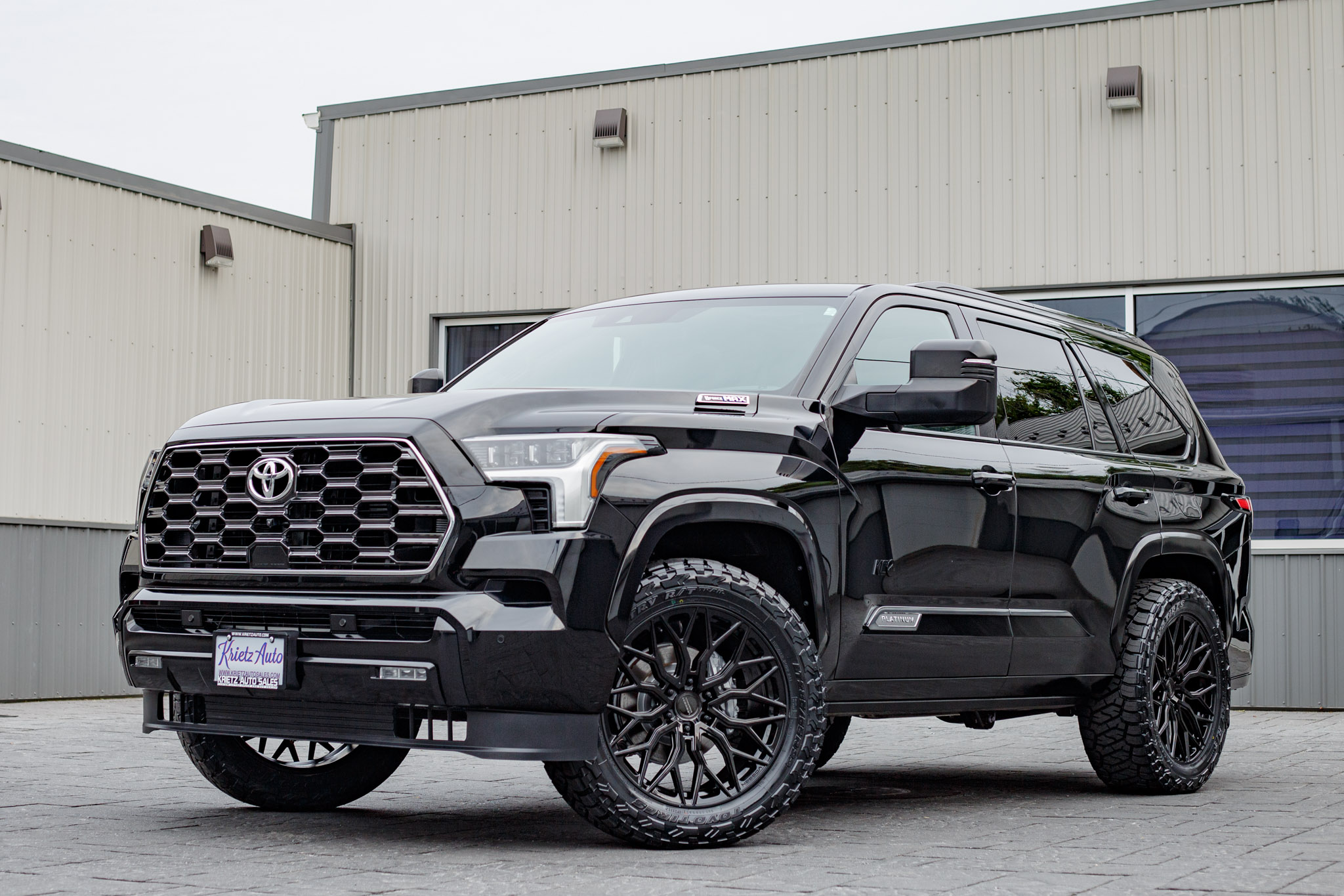 2025 Toyota Sequoia SR5 #SX061800