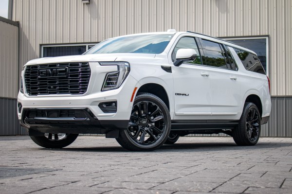 2025 GMC Yukon XL Denali with GMC Factory suspension, 22x9 GMC Stock wheels, and Bridgestone Alenza tires.