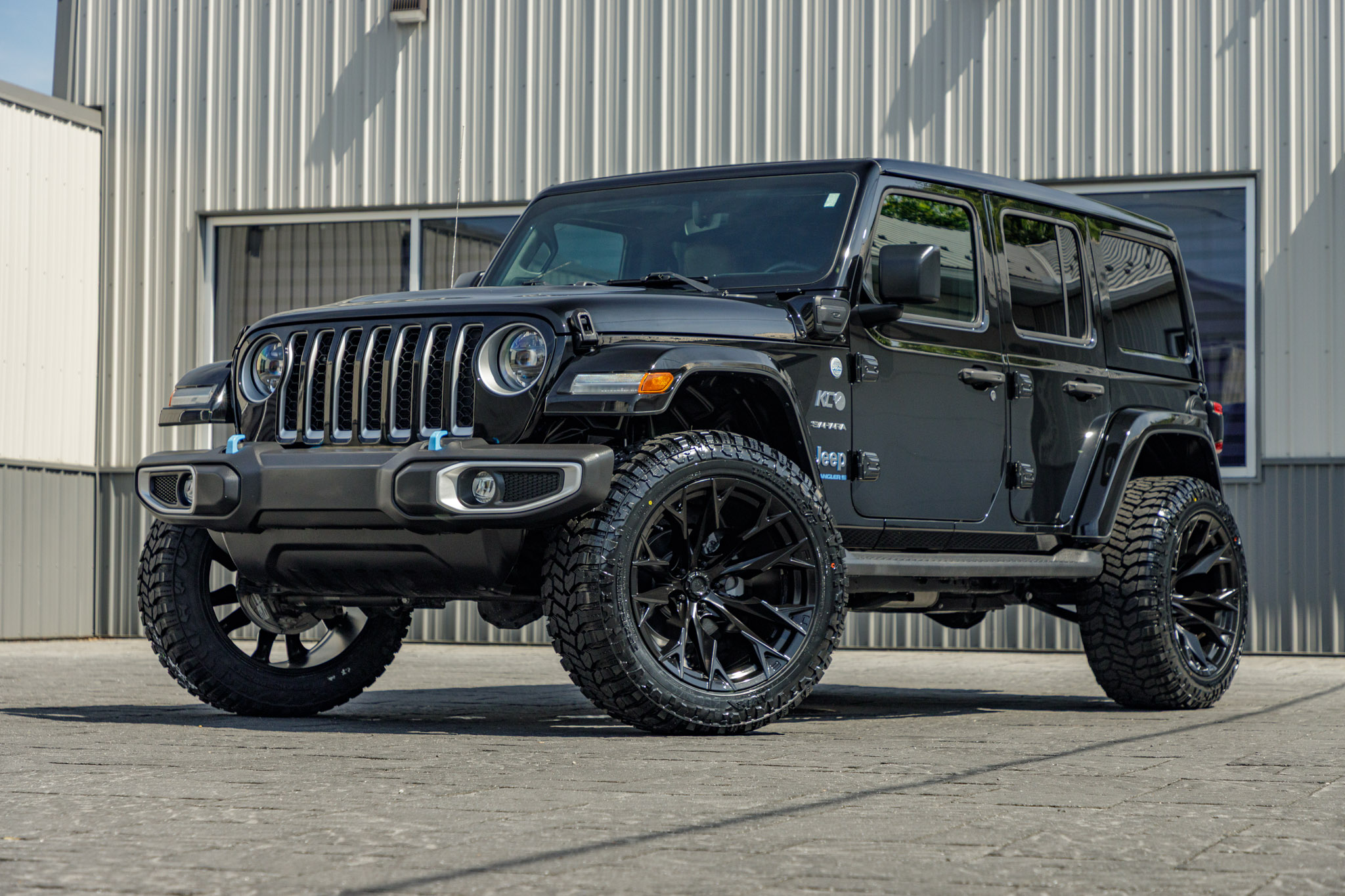 2023 Jeep Wrangler Unlimited Sahara 4XE #PW525526