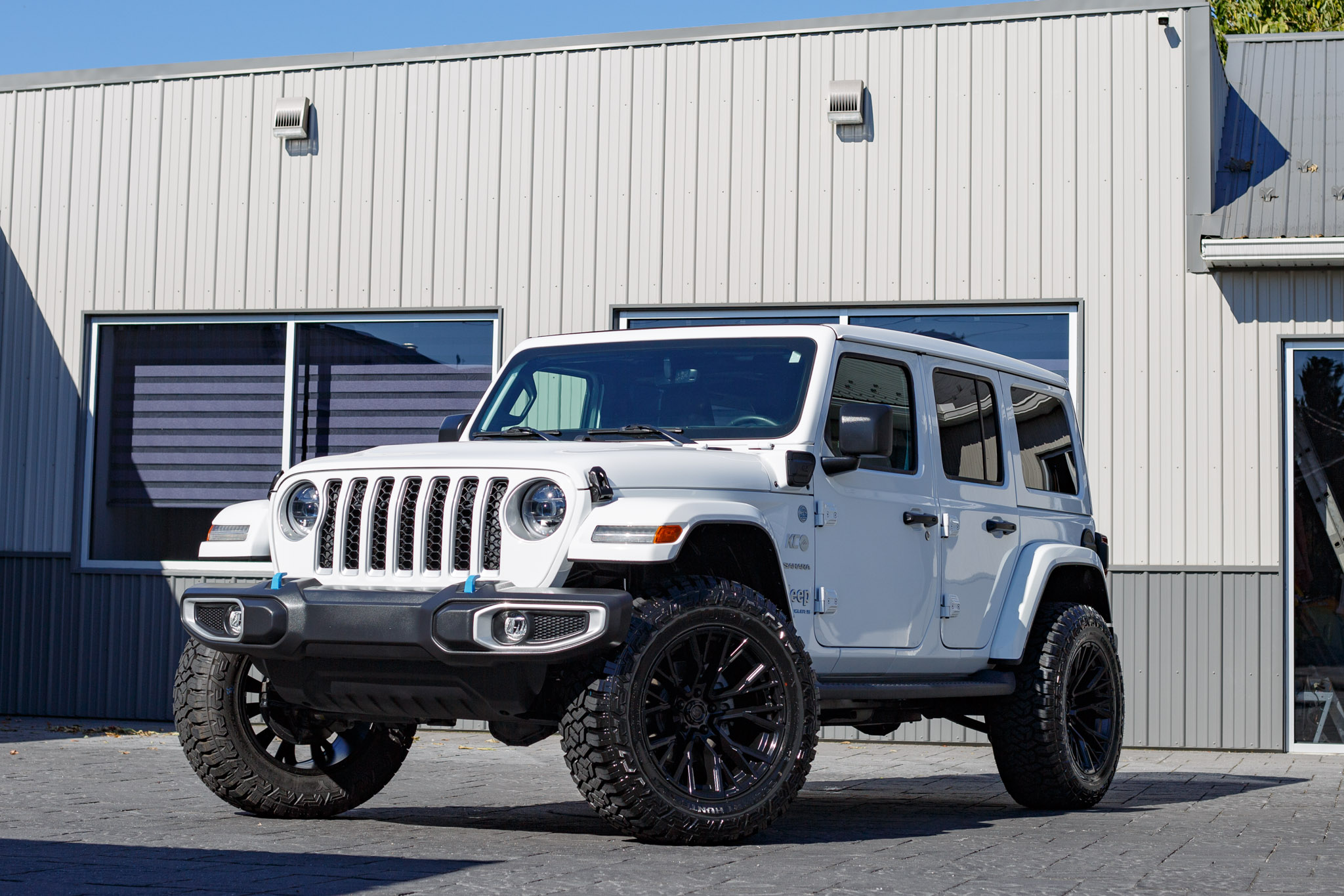 2023 Jeep Wrangler Sahara 4XE #PW537040