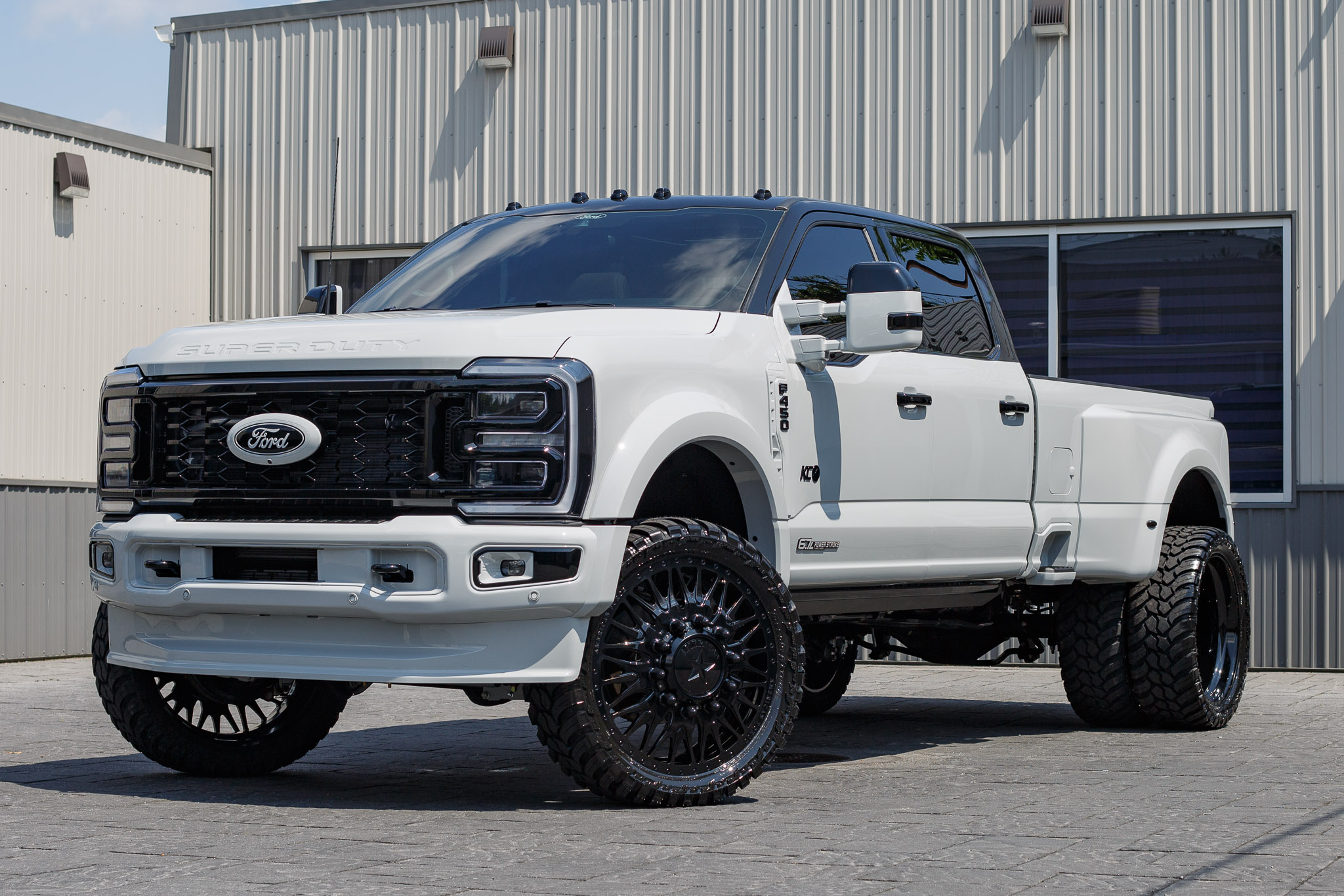 2025 Ford F-450 Super Duty Lariat #SEC99246
