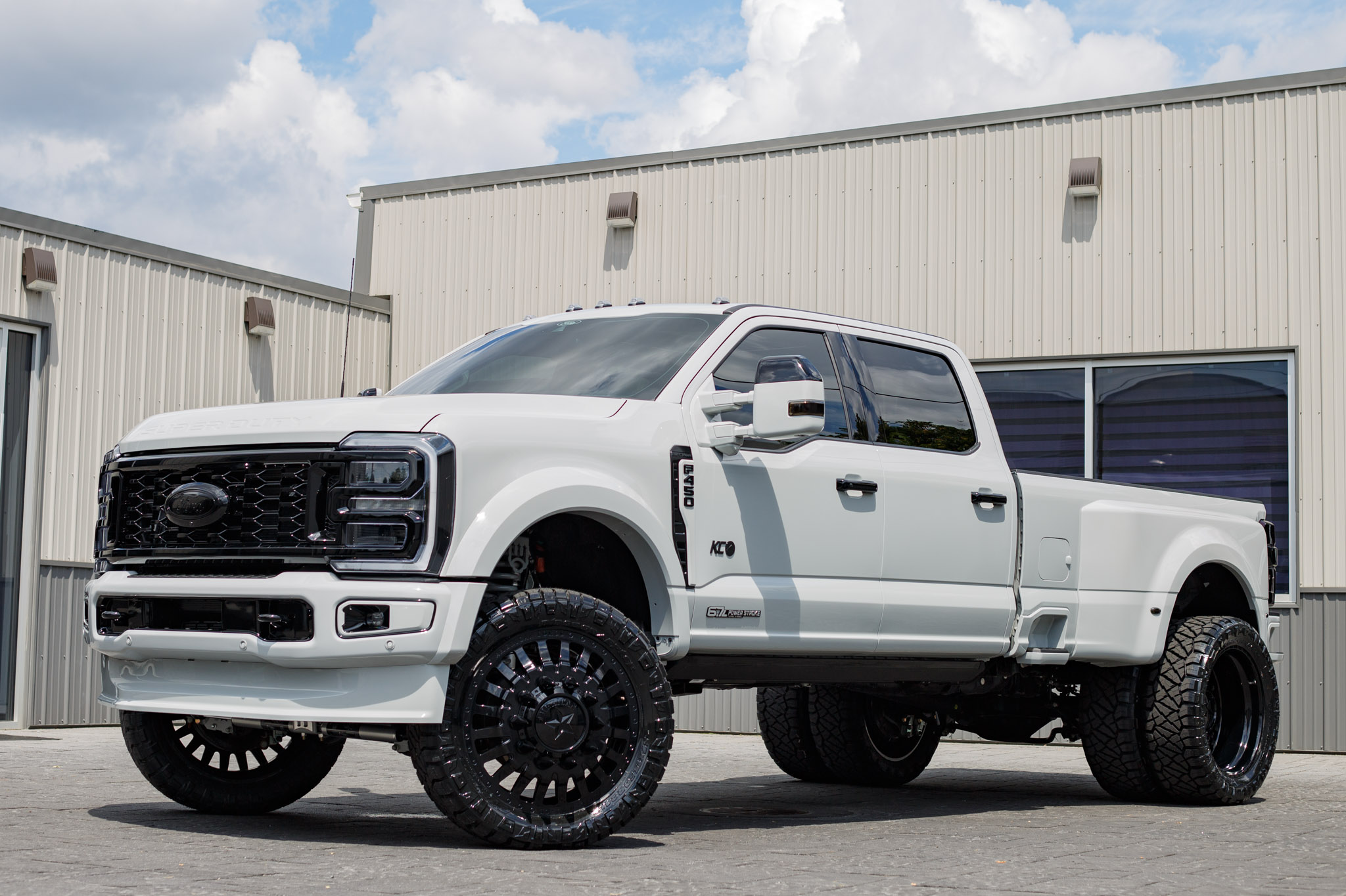 2025 Ford F-450 Super Duty Platinum #SED31372