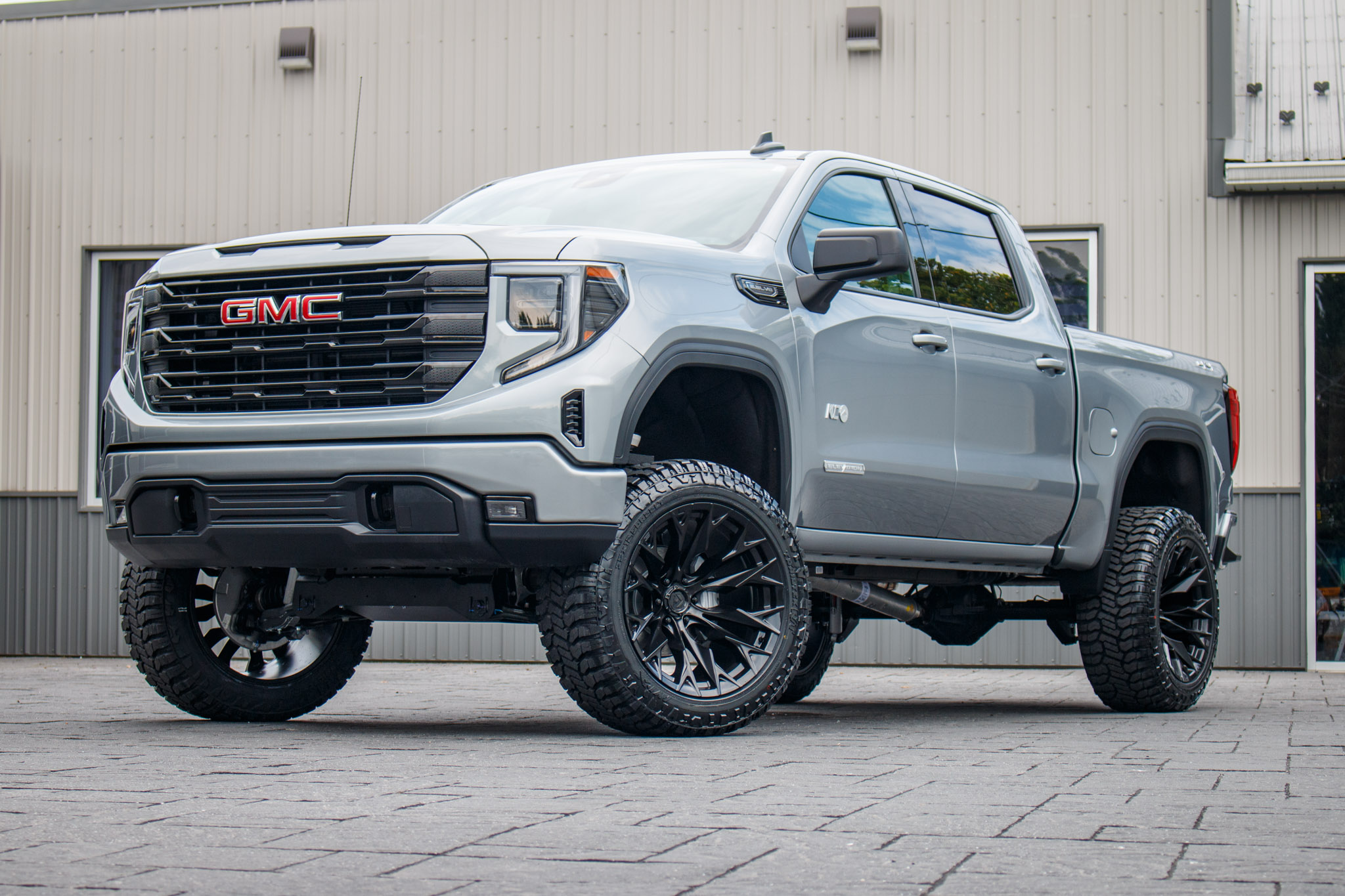 2025 GMC Sierra 1500 Elevation #SG182680