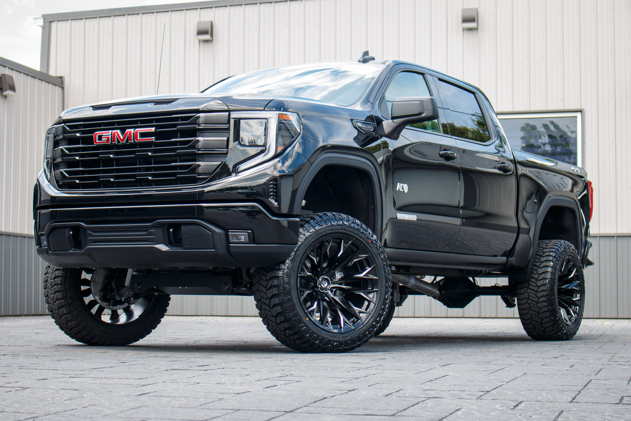 2025 GMC Sierra 1500 Elevation #SG182615