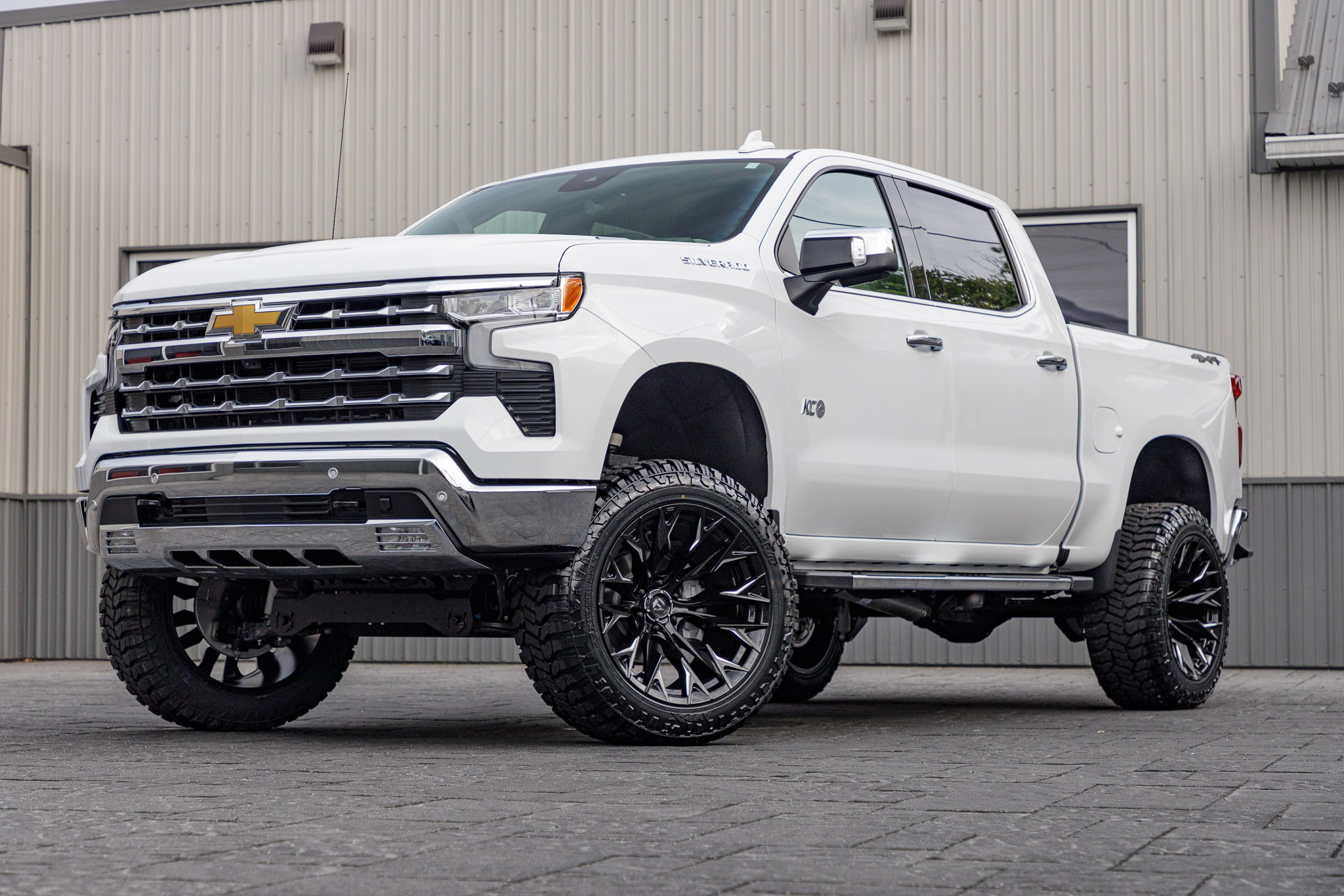 2025 Chevrolet Silverado 1500 LTZ #SG283546