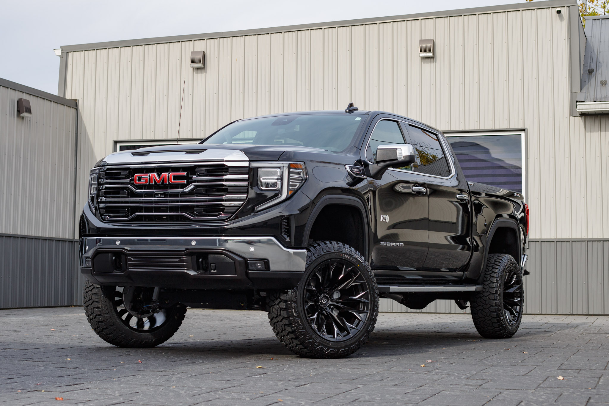 2025 GMC Sierra 1500 SLT #SG299747