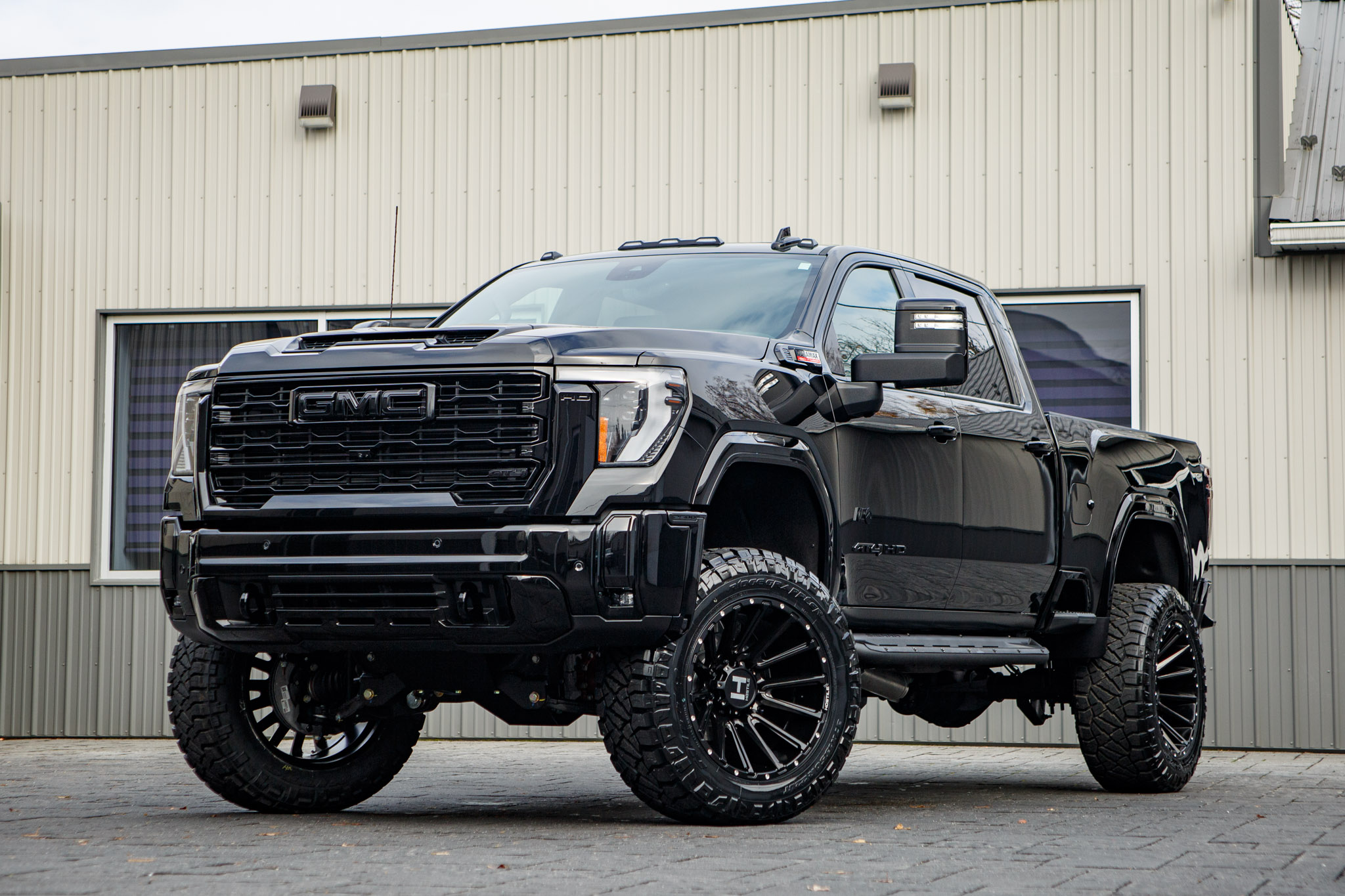 2025 GMC Sierra 2500 AT4 #SF321193