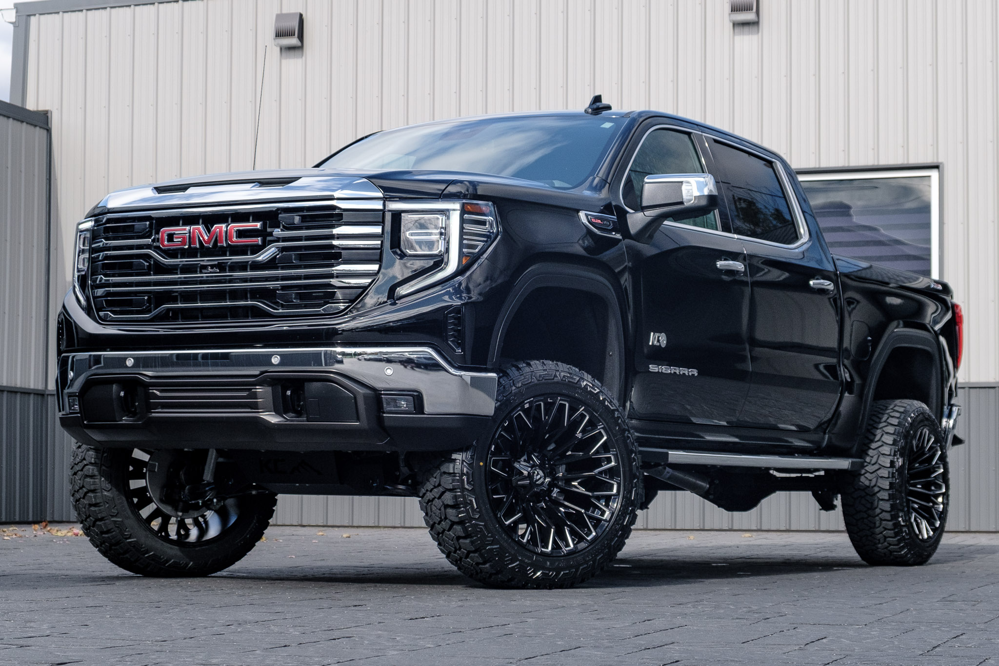 2025 GMC Sierra 1500 SLT #SG320513