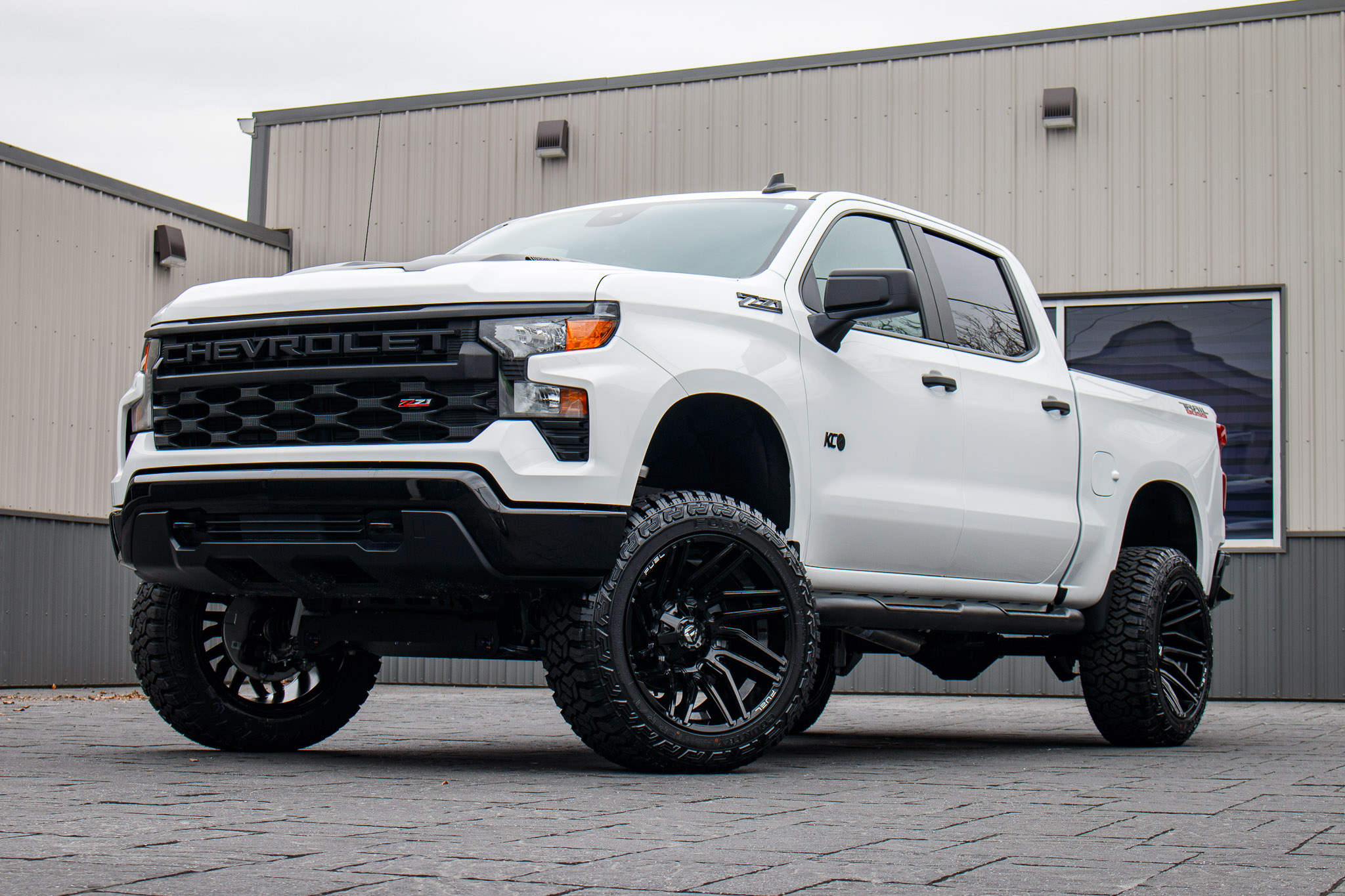 2025 Chevrolet Silverado 1500 Custom Trail Boss #SG328972