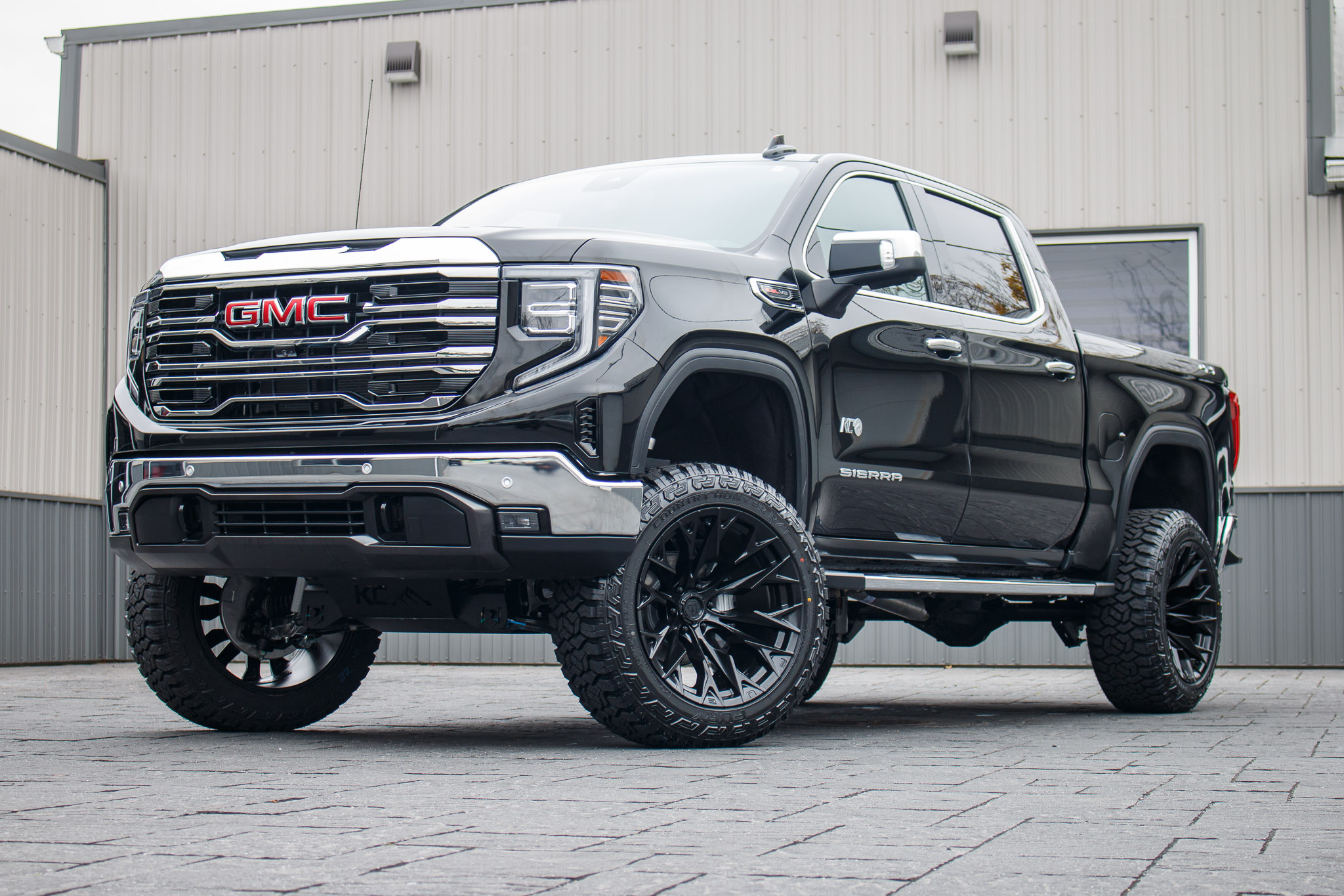 2025 GMC Sierra 1500 SLT #SG369896