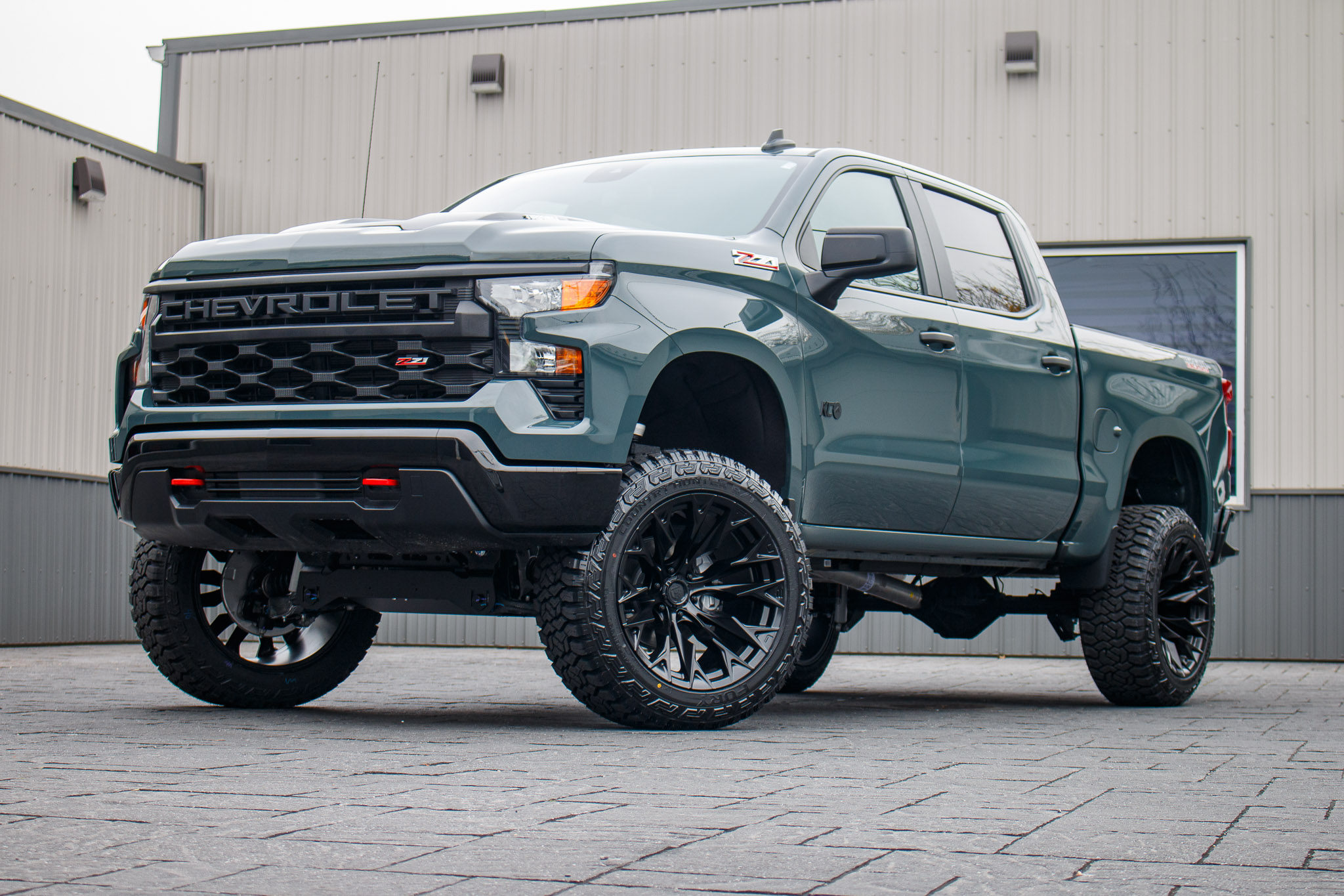 2025 Chevrolet Silverado 1500 Custom Trail Boss #SG313783