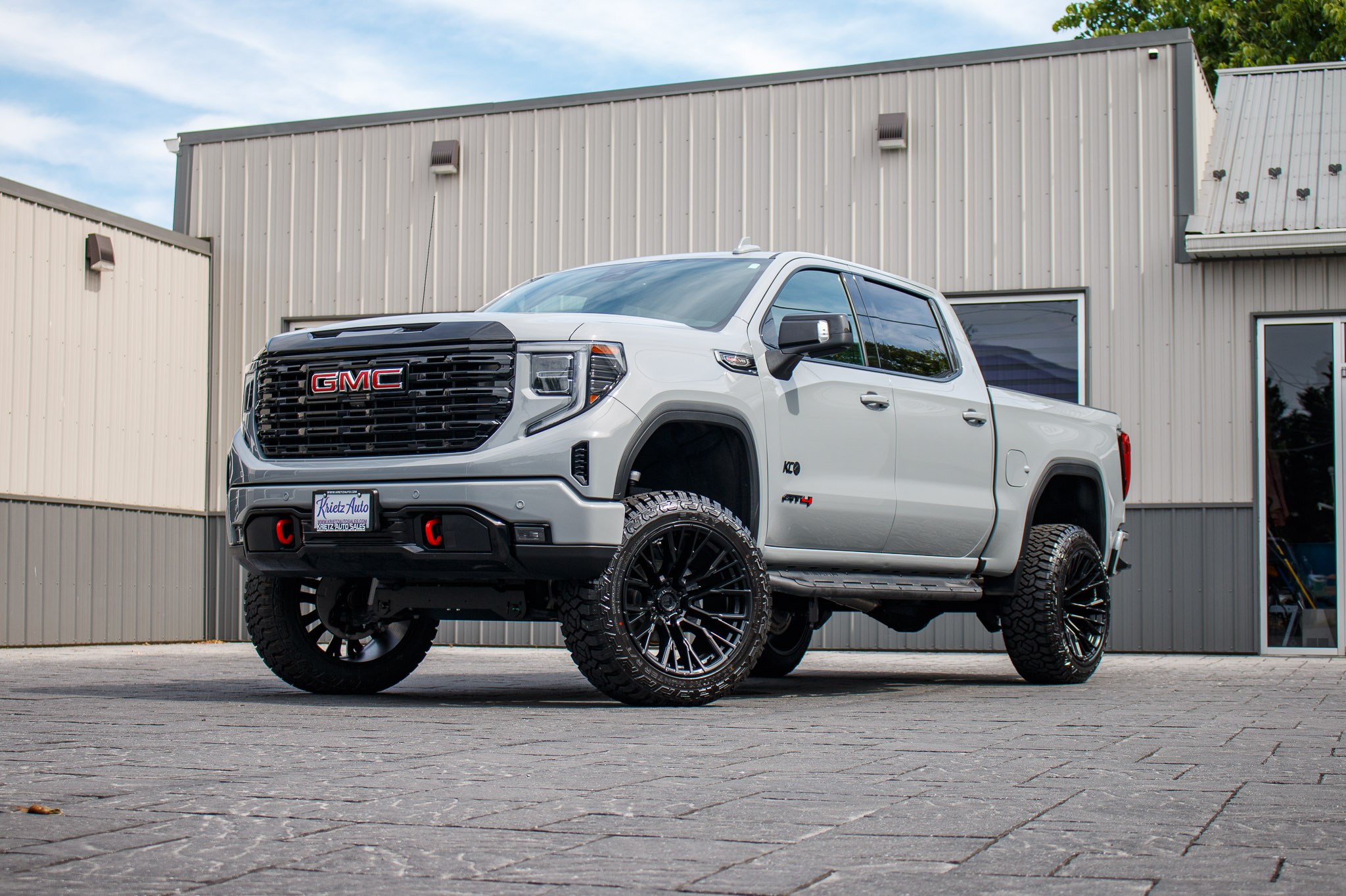 2025 GMC Sierra 1500 AT4 #SZ204620