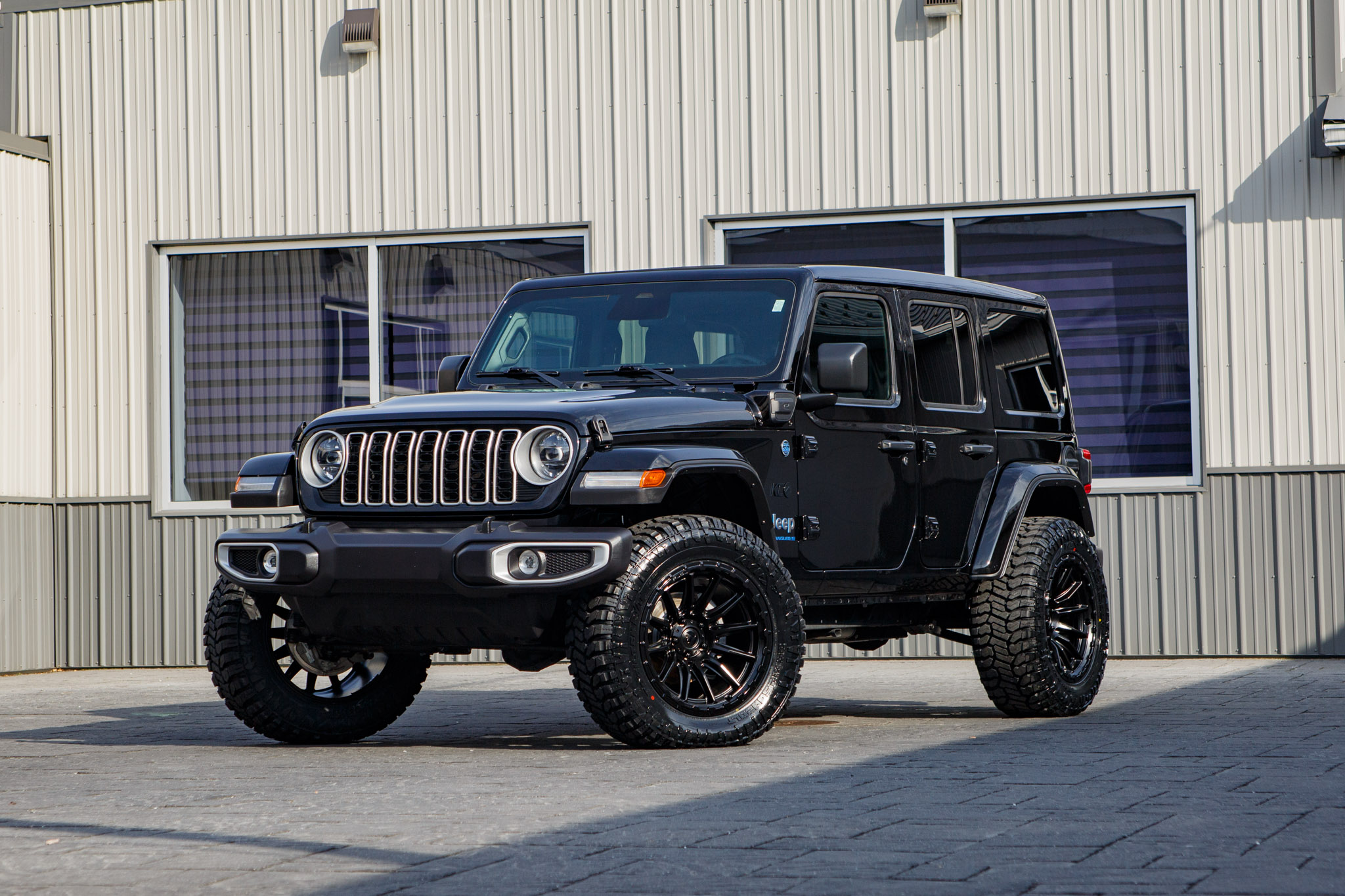 2025 Jeep Wrangler Sahara 4XE #SW600225