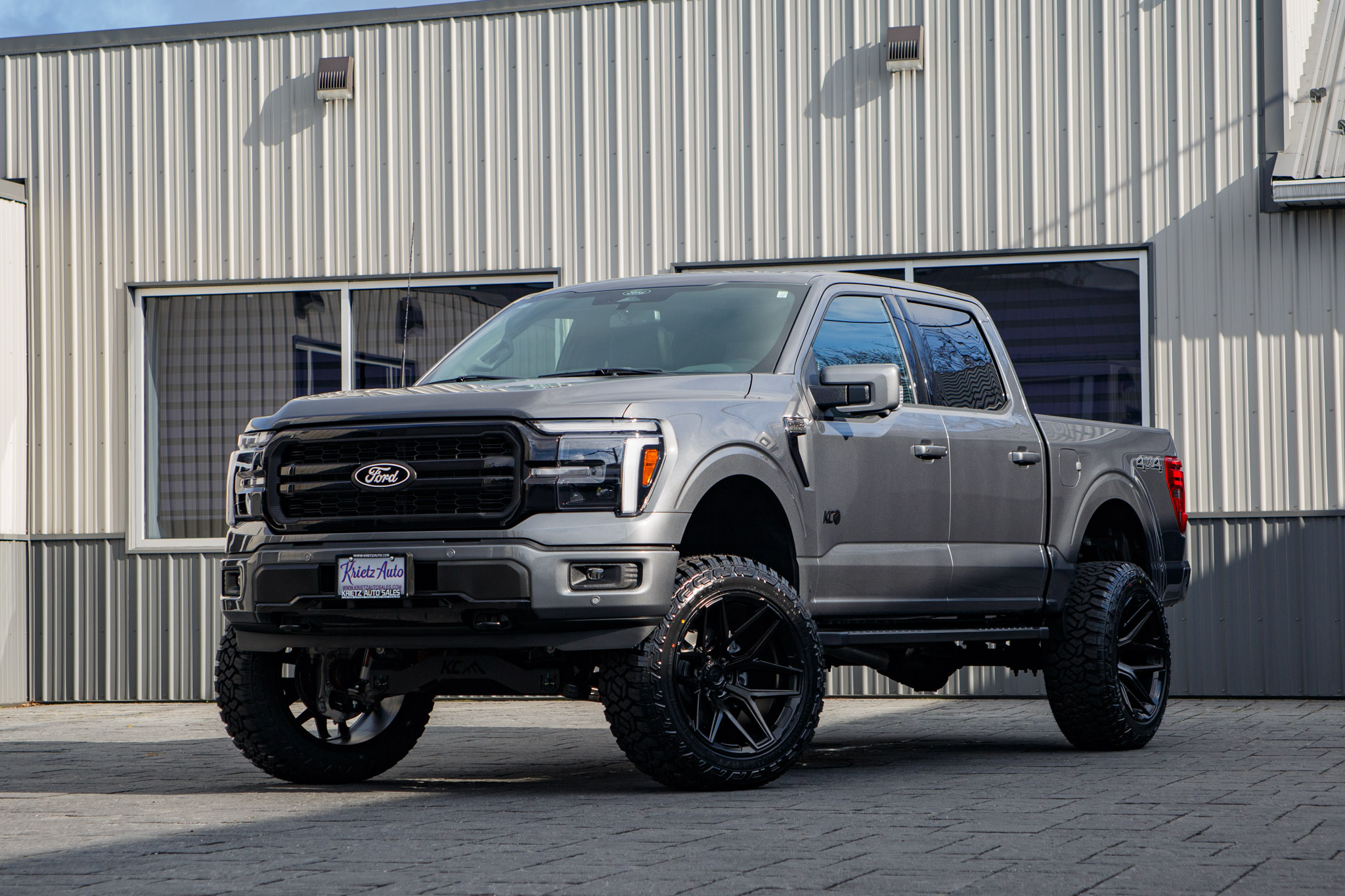 2025 Ford F-150 Lariat #SKF17572