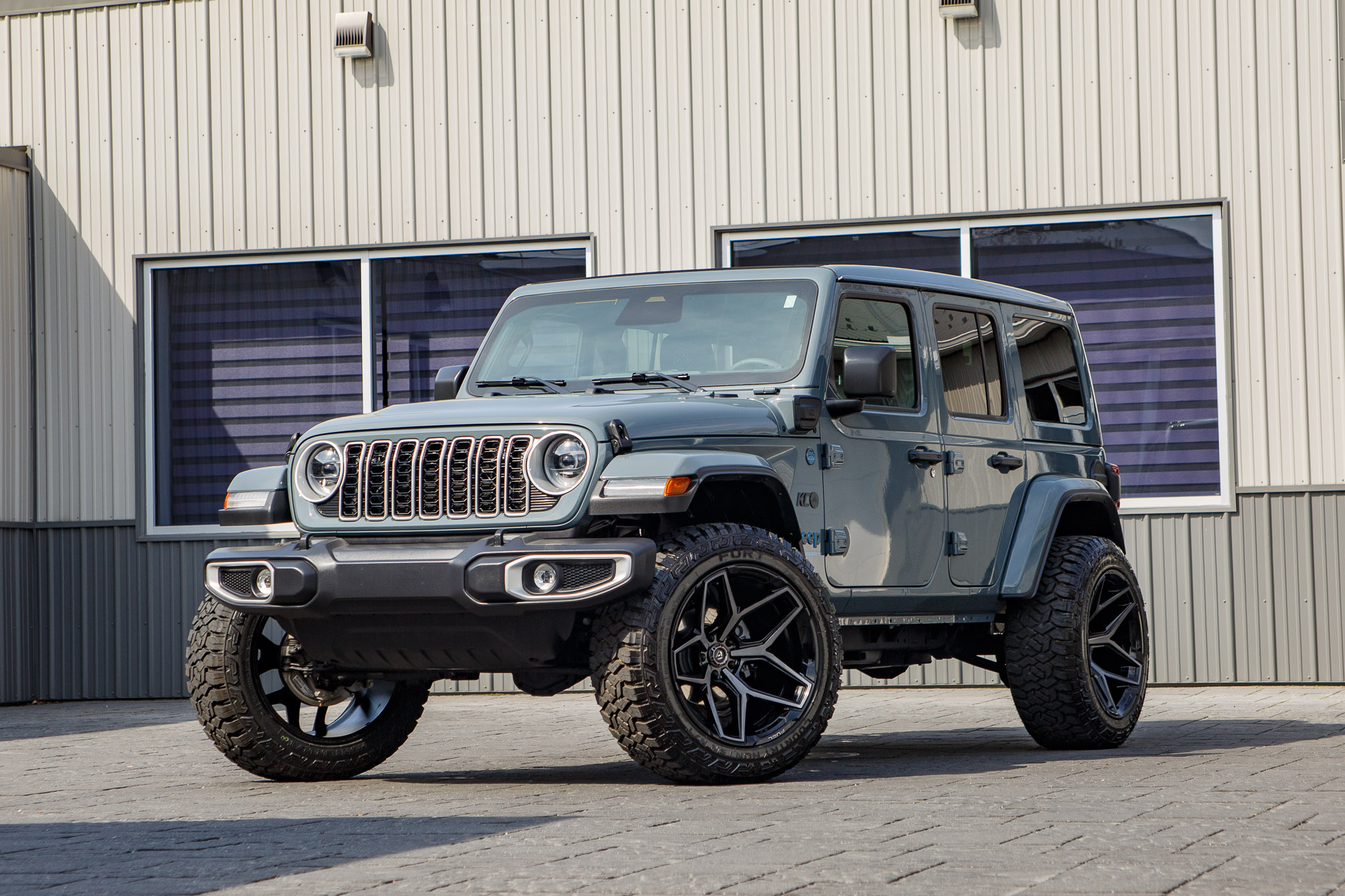 2025 Jeep Wrangler Sahara 4XE #SW600137