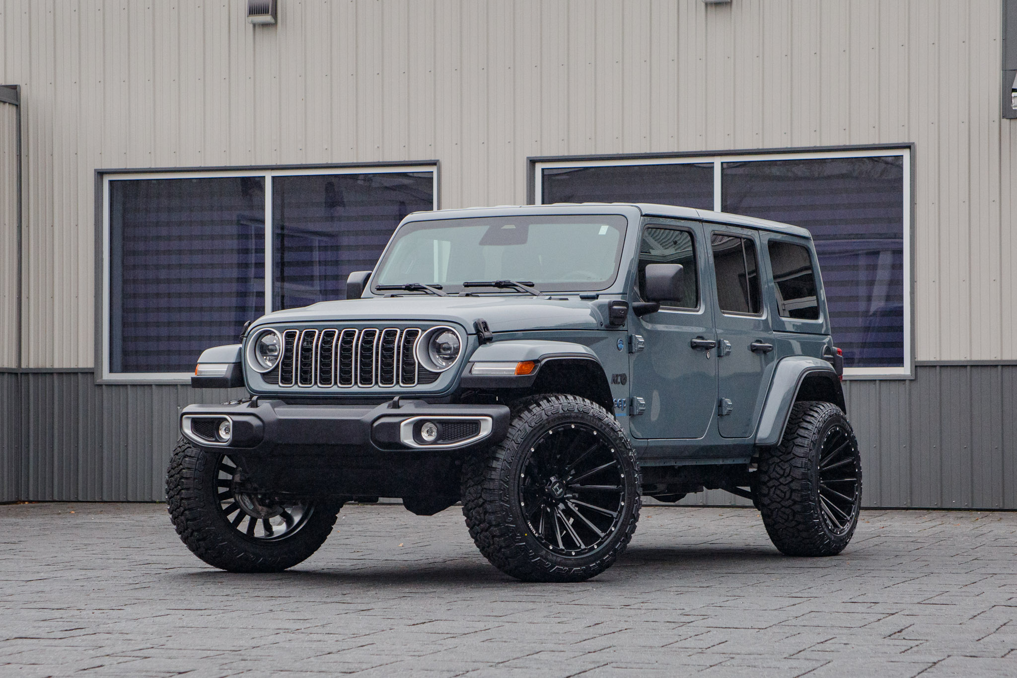 2025 Jeep Wrangler Sahara 4XE #SW599697