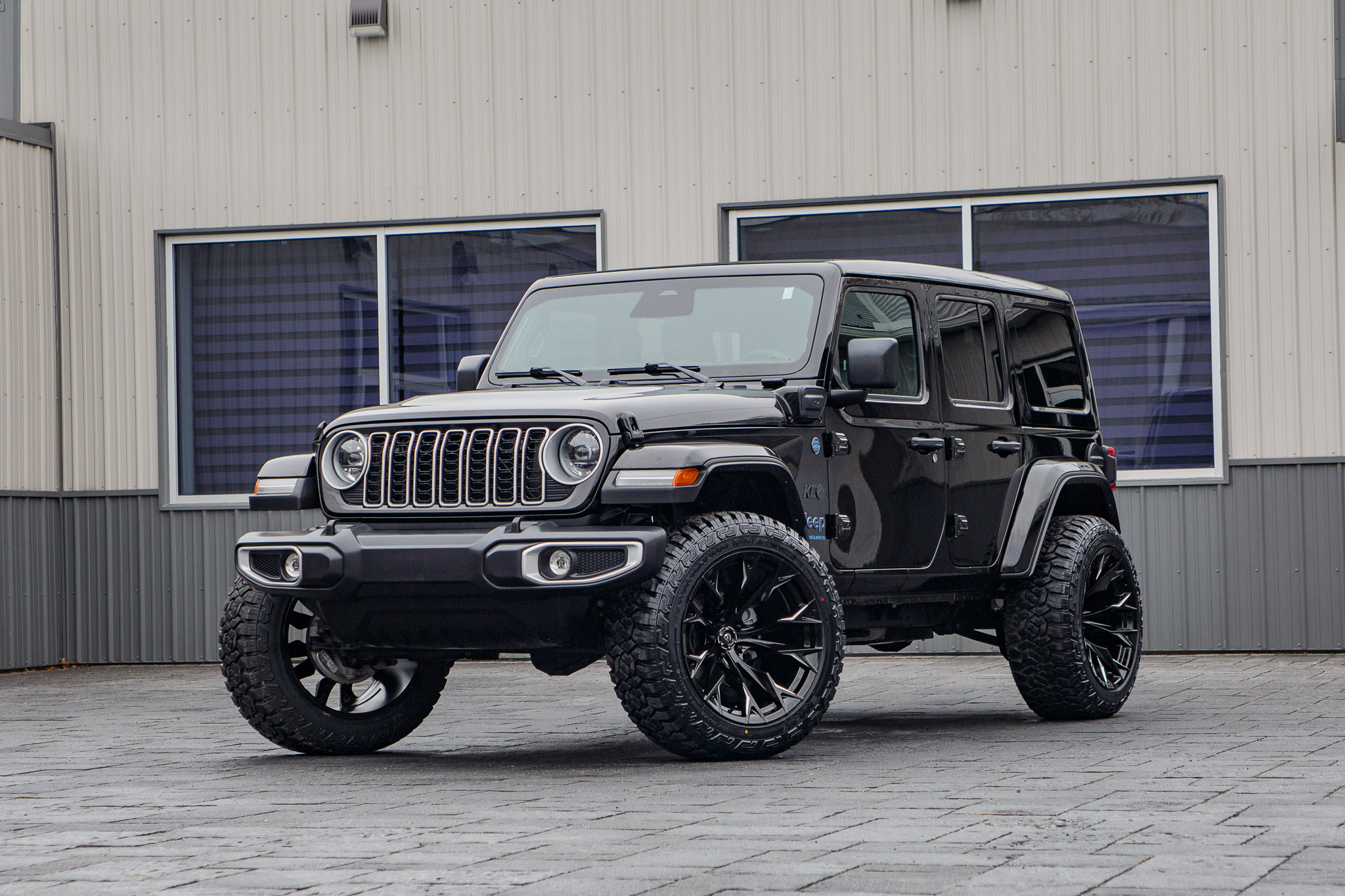 2025 Jeep Wrangler Sahara 4XE #SW600211