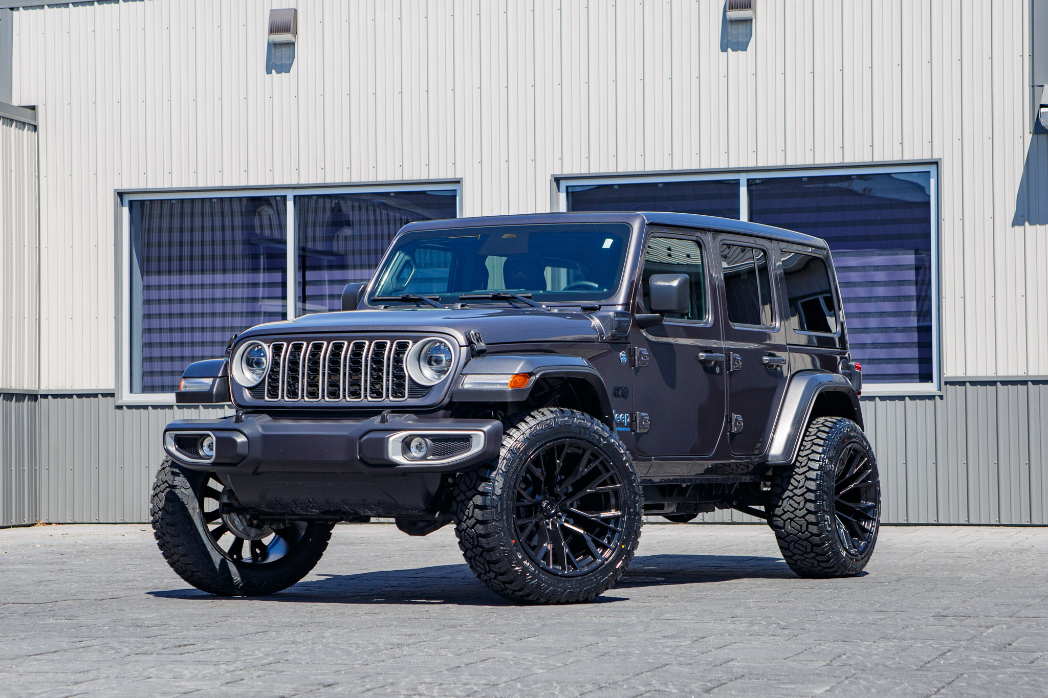 2025 Jeep Wrangler Sahara 4XE #SW600133