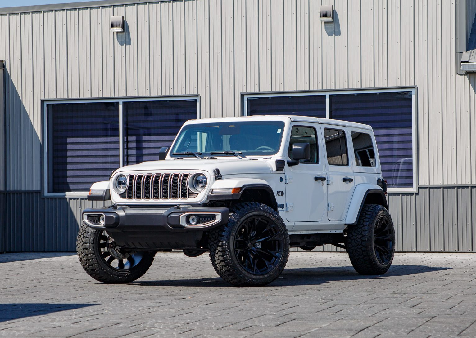 2025 Jeep Wrangler Sahara 4XE #SW599597