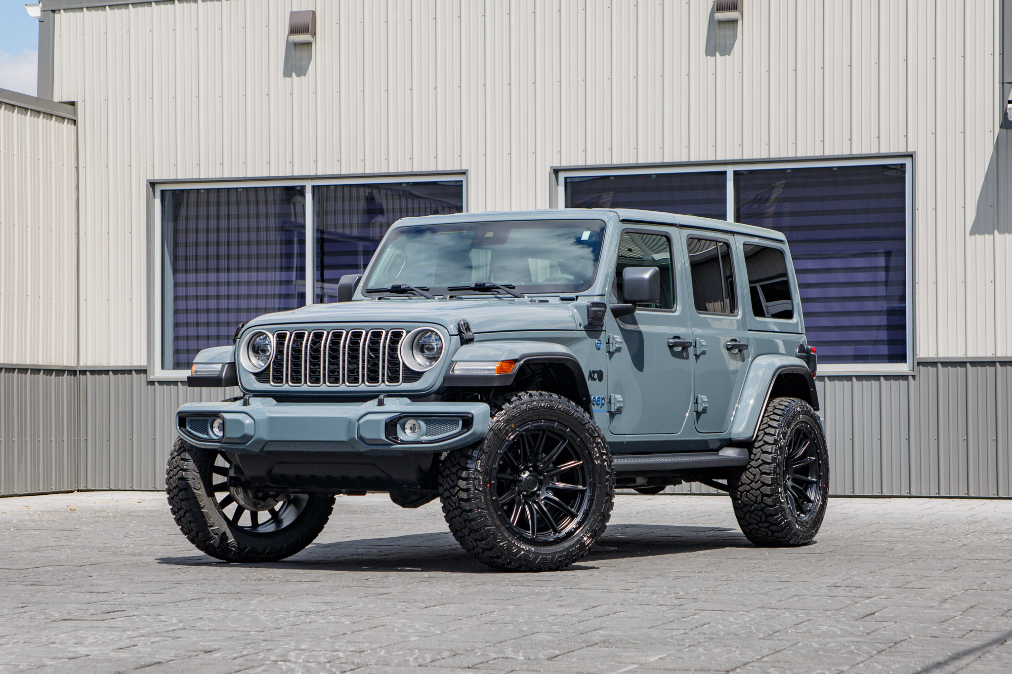 2025 Jeep Wrangler Sahara 4XE #SW577960