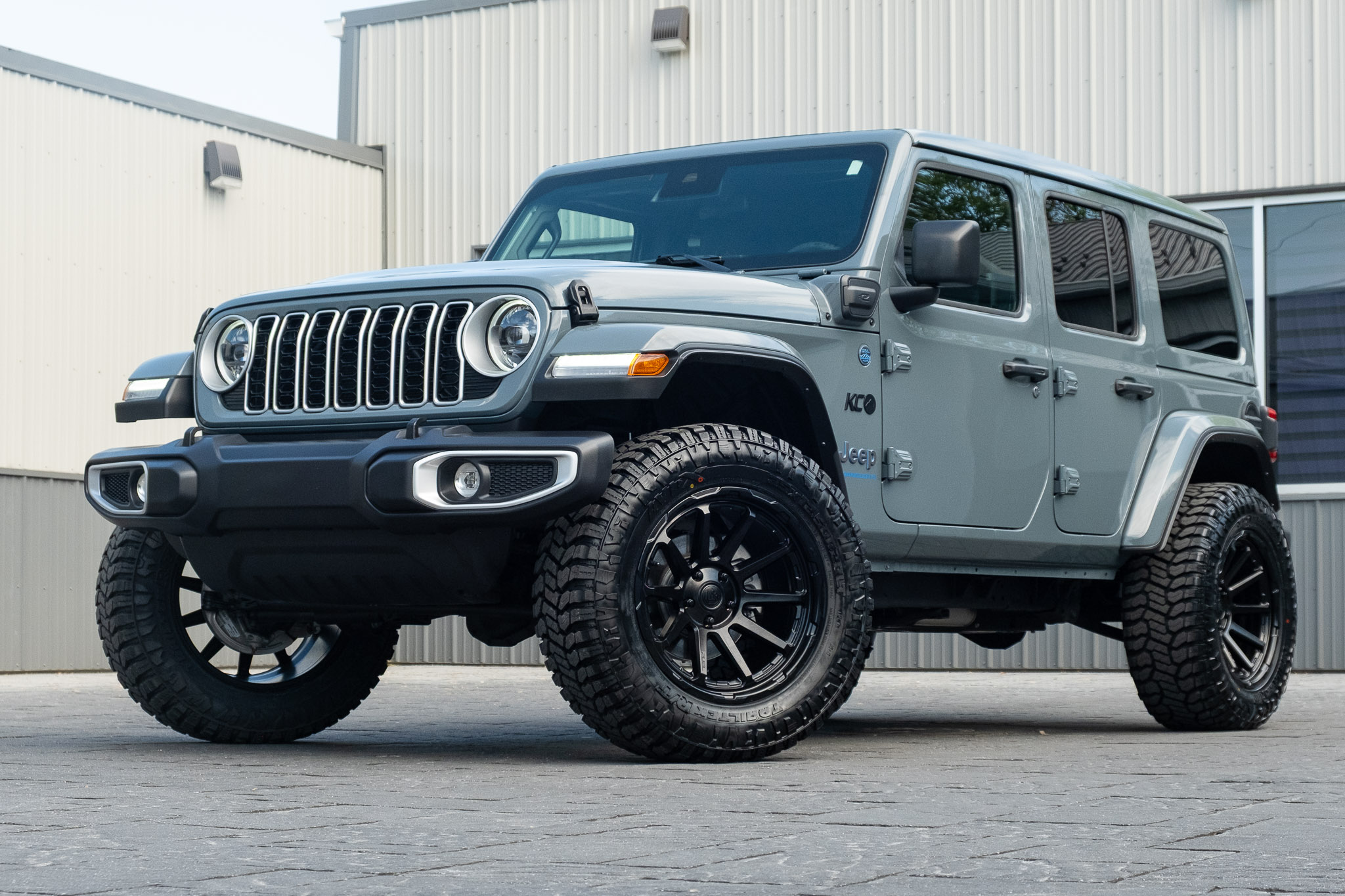 2025 Jeep Wrangler Sahara 4XE #SW600104