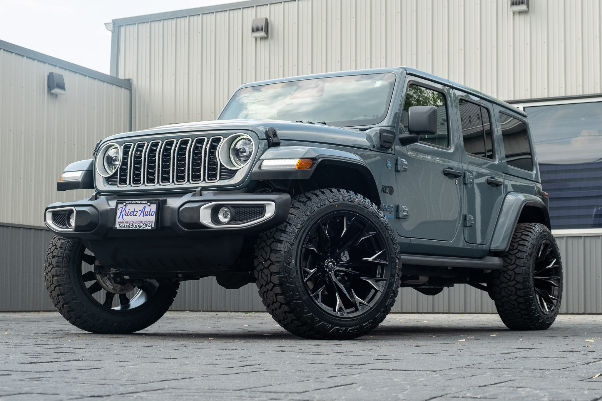 2025 Jeep Wrangler Sahara 4XE #SW583652