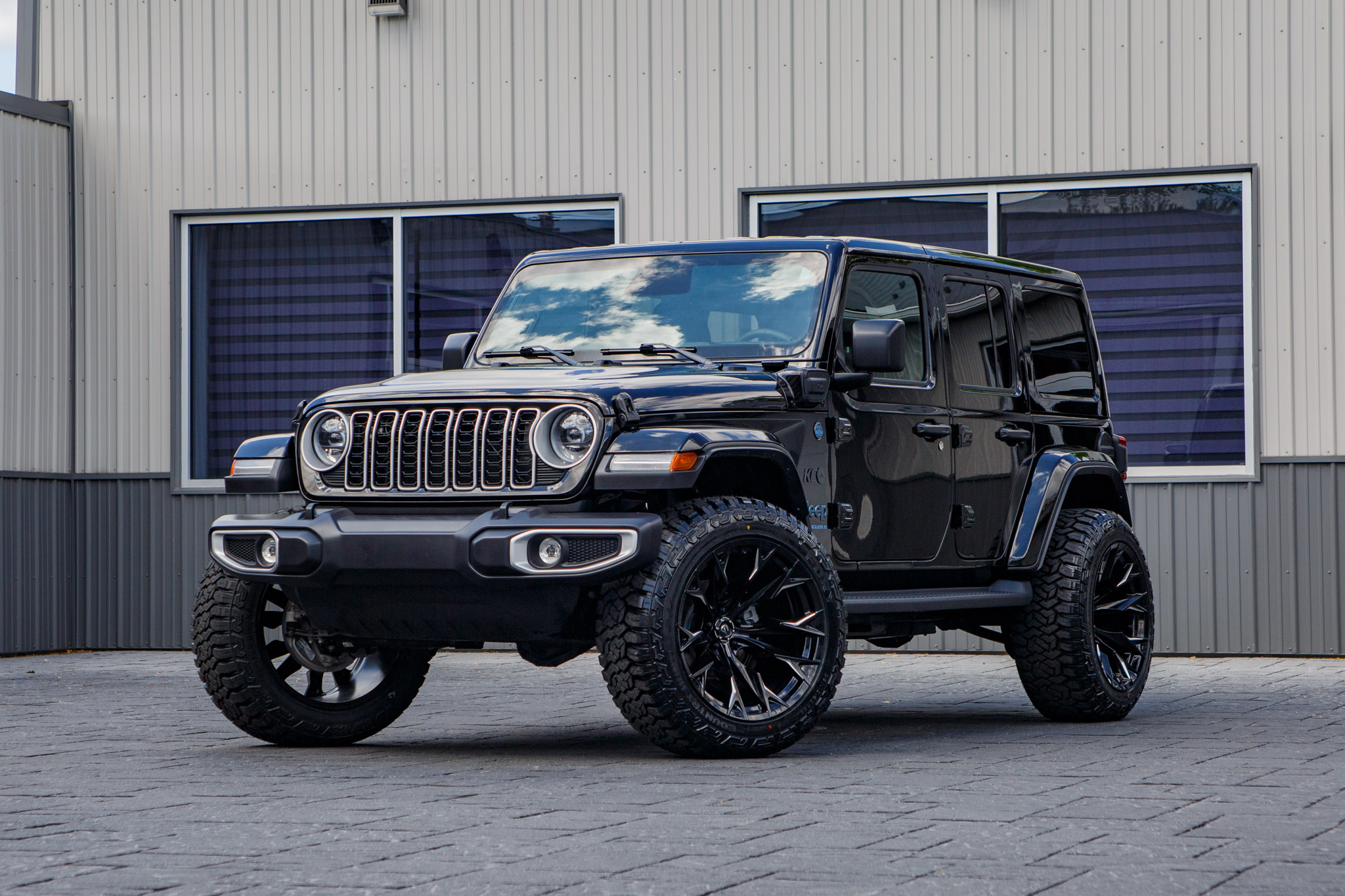 2025 Jeep Wrangler Sahara 4XE #SW600920