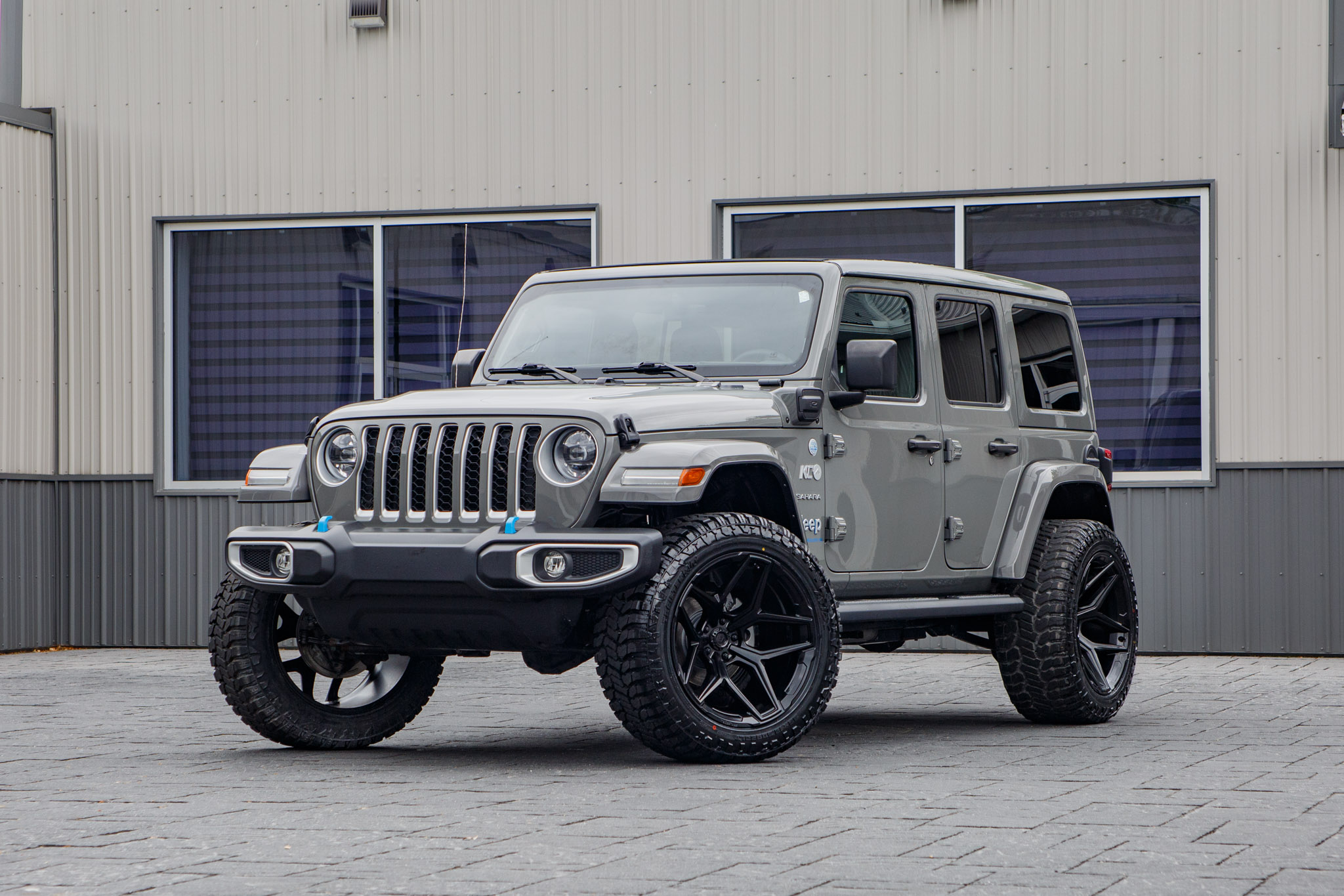 2023 Jeep Wrangler Sahara 4XE #PW556150
