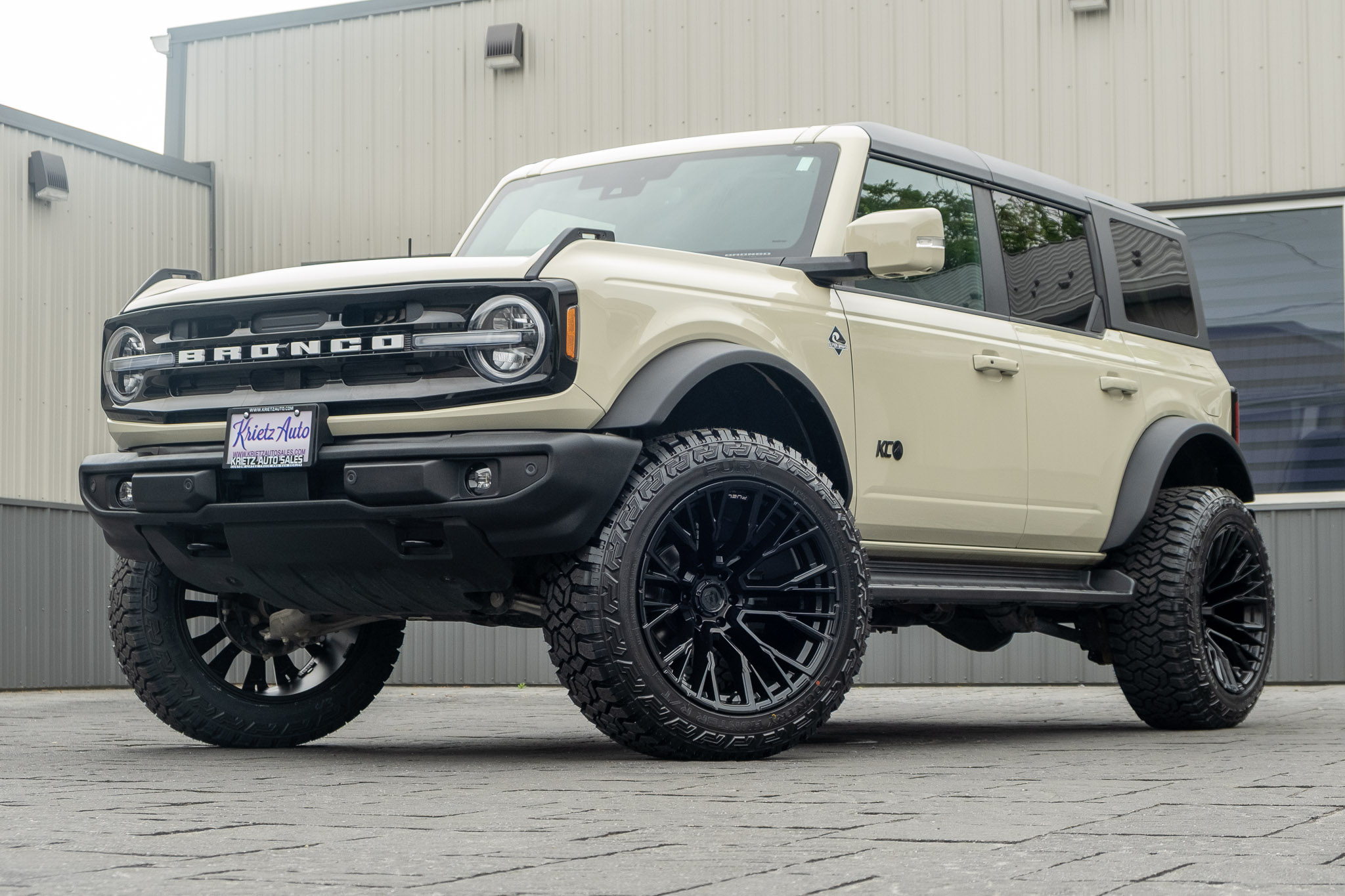 2025 Ford Bronco Outer Banks #SLB41092