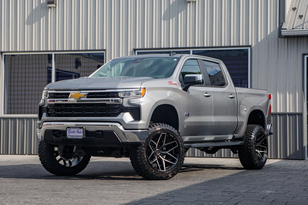 2026 Chevrolet Silverado 1500 with Fuel Flux - Krietz Customs gallery image 03 - Stock # TG292987