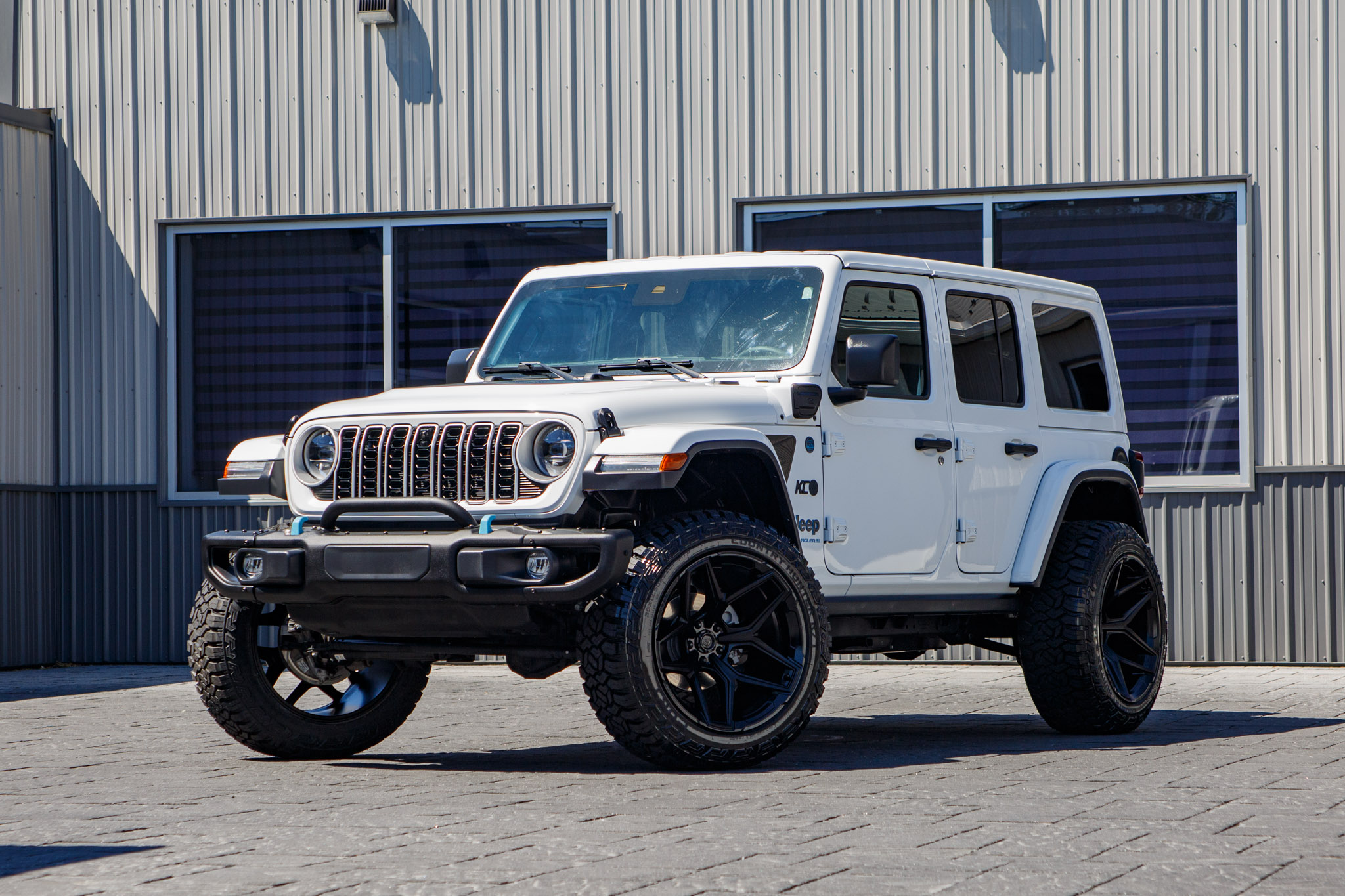 2025 Jeep Wrangler Sahara 4XE #SW537925