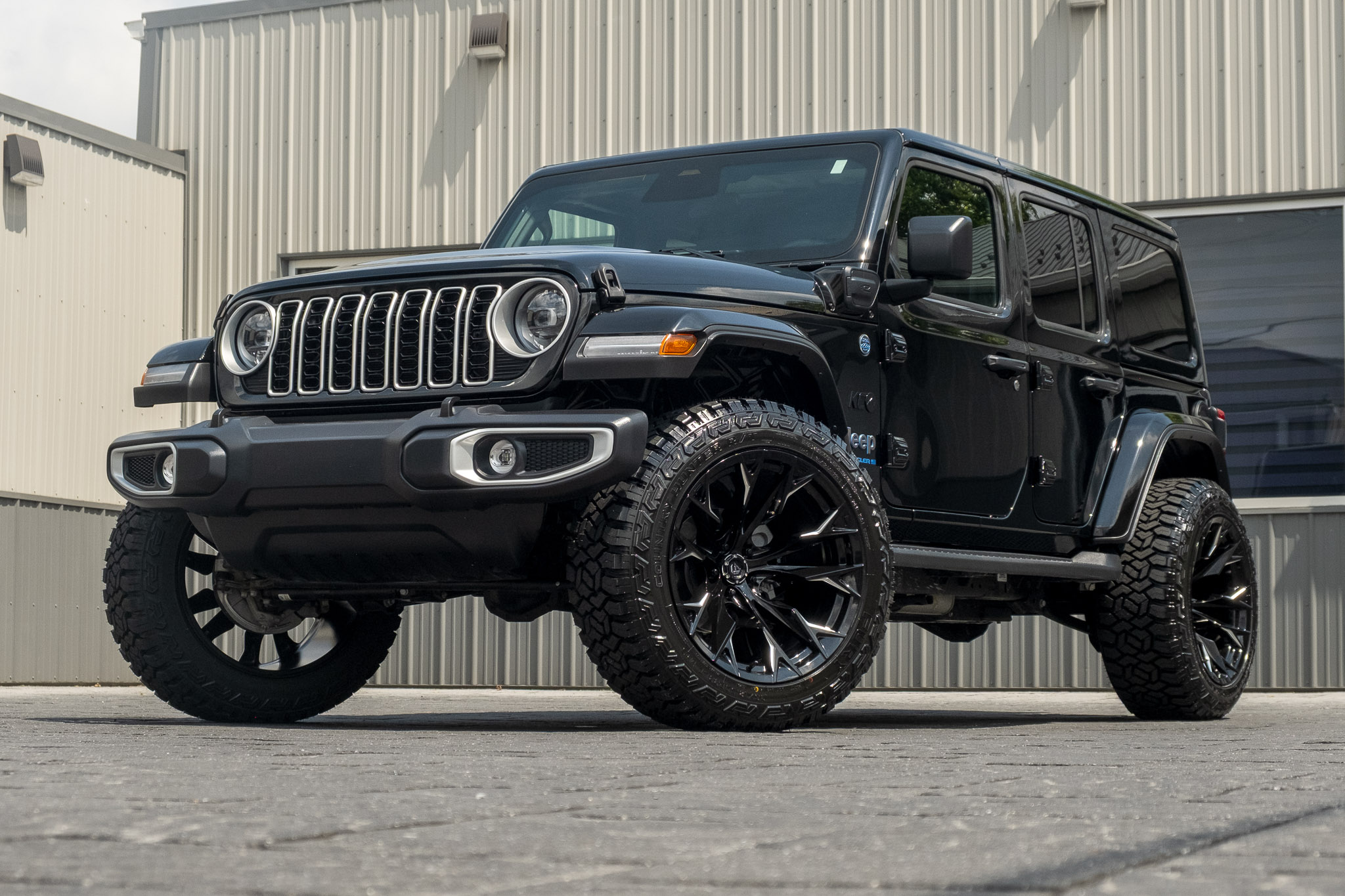 2025 Jeep Wrangler Sahara 4XE #SW600922